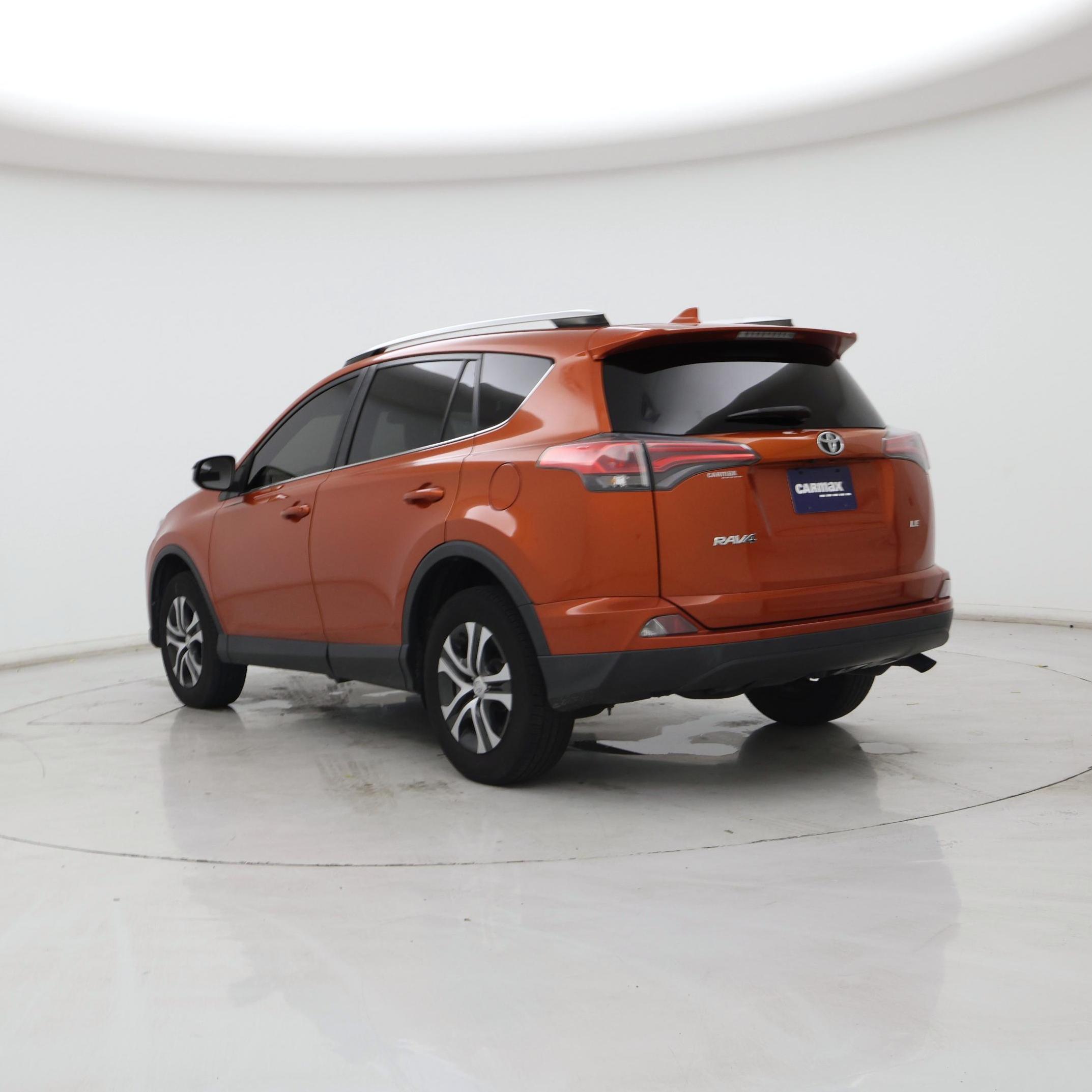Thumbnail: 2016 Toyota RAV4 - 2