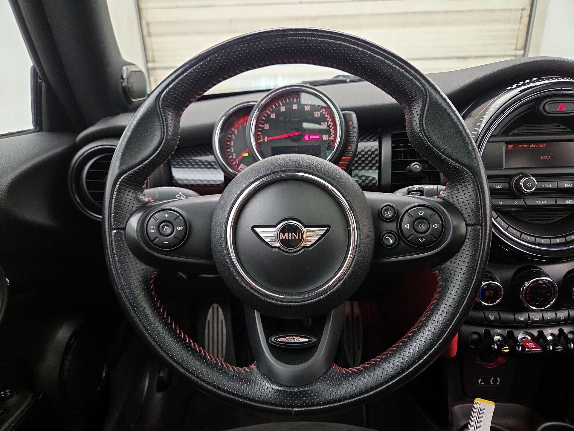 Thumbnail: 2016 MINI Cooper Hardtop - 10