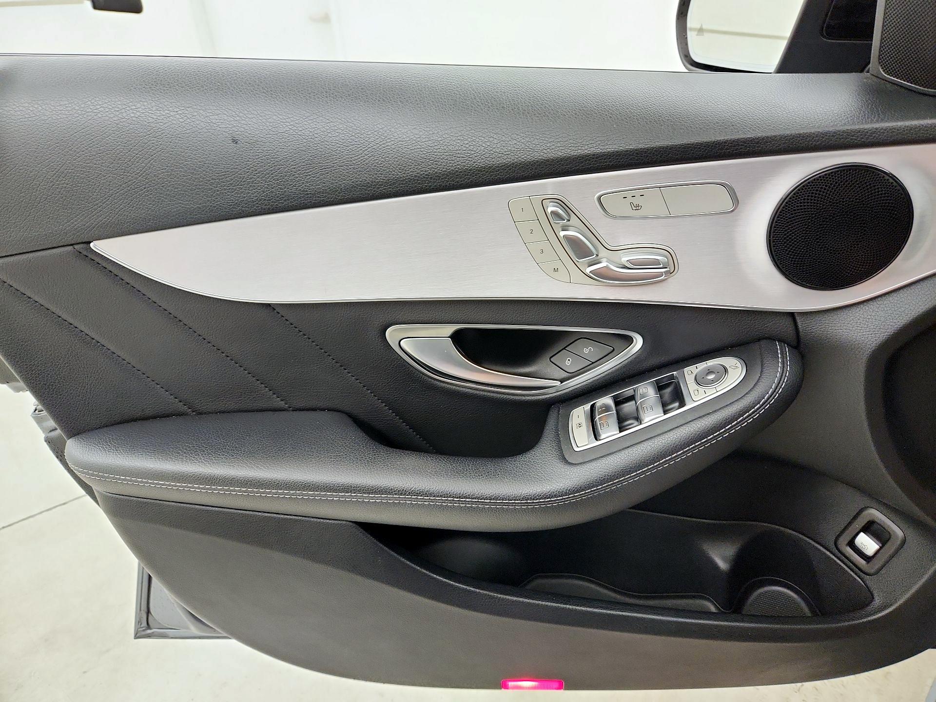 Thumbnail: 2020 Mercedes-Benz C-Class - 12