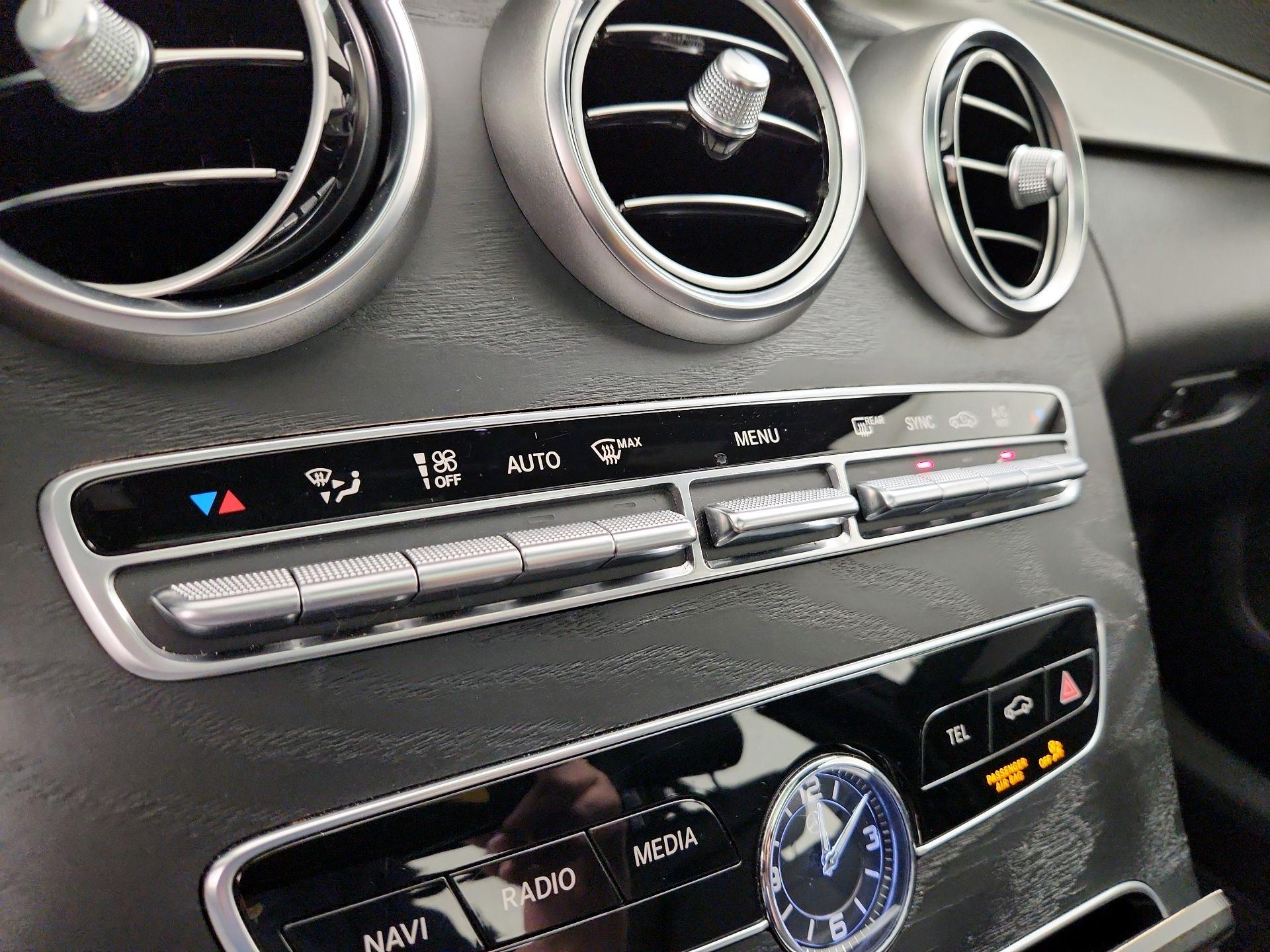 Thumbnail: 2020 Mercedes-Benz C-Class - 17