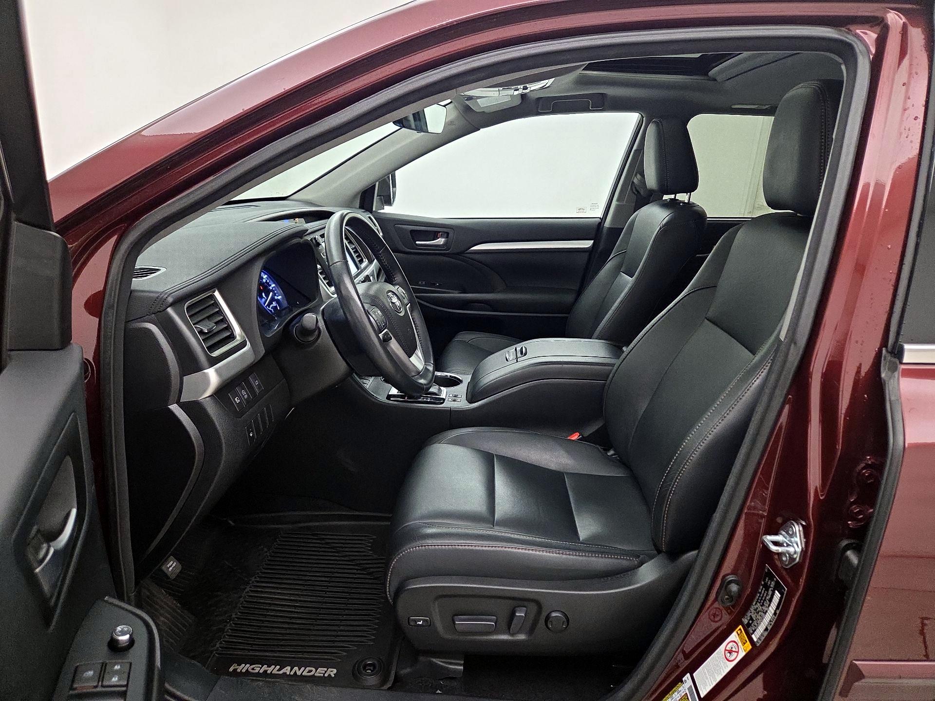 Thumbnail: 2017 Toyota Highlander - 11