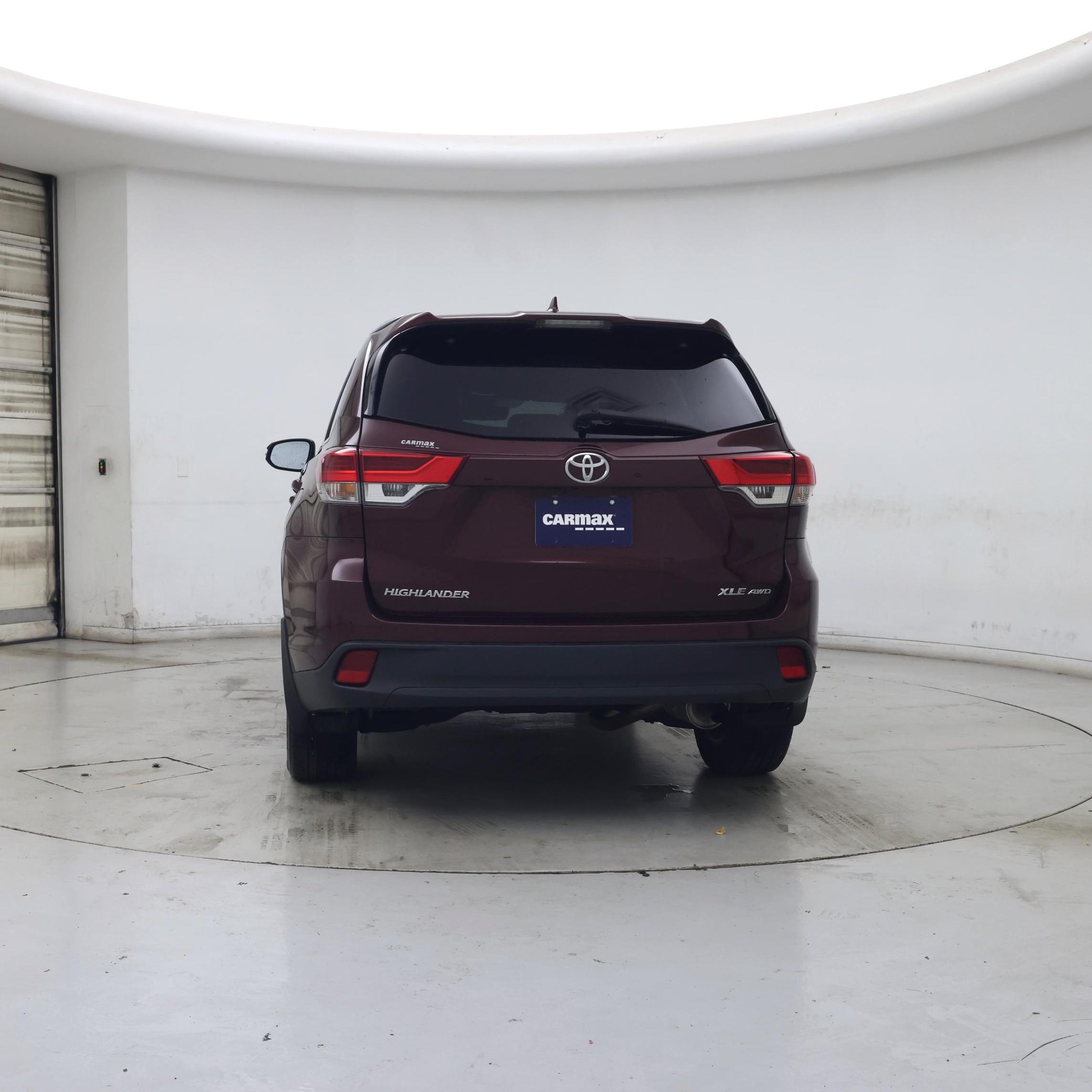 Thumbnail: 2017 Toyota Highlander - 6