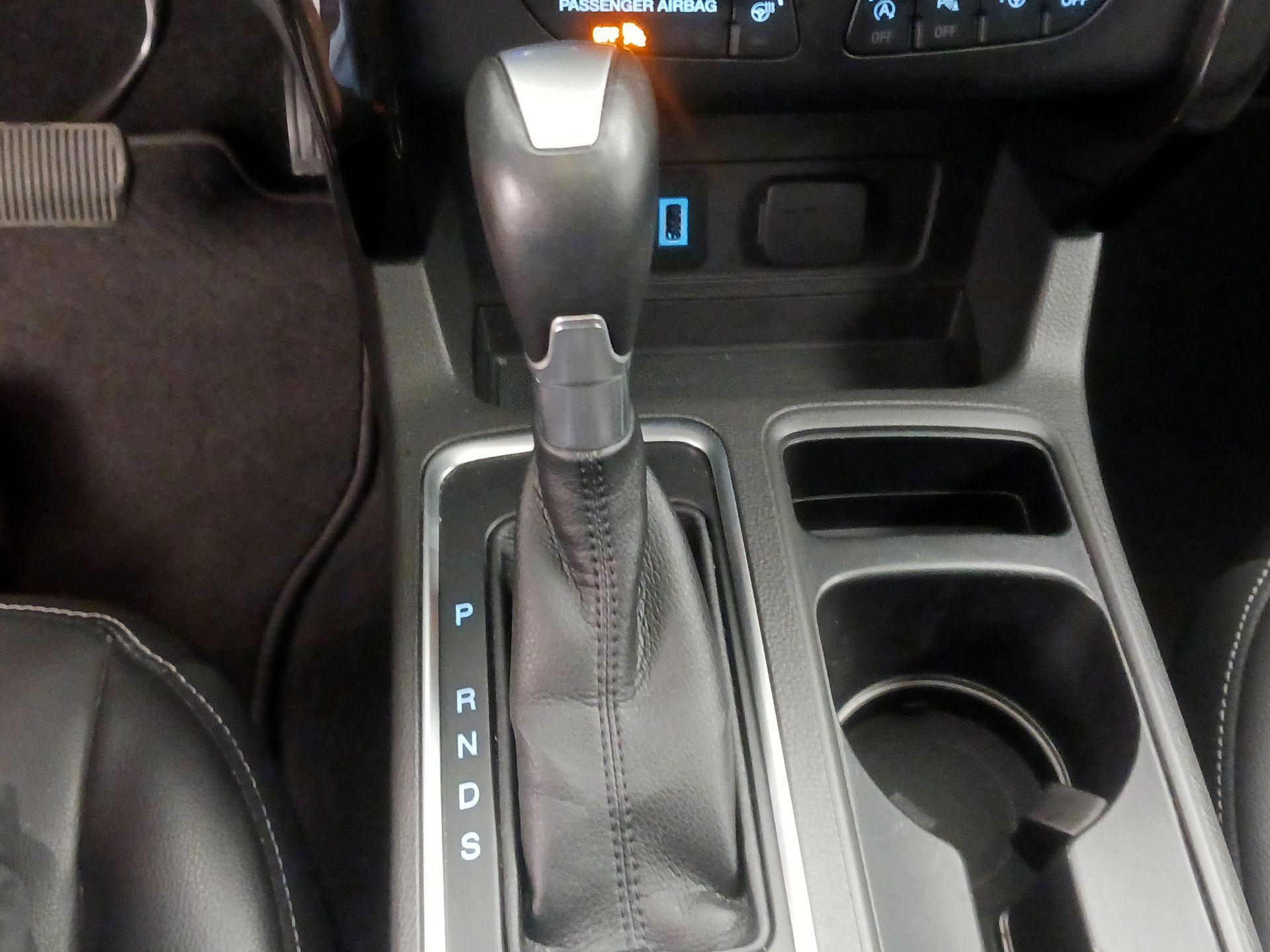 Thumbnail: 2017 Ford Escape - 18