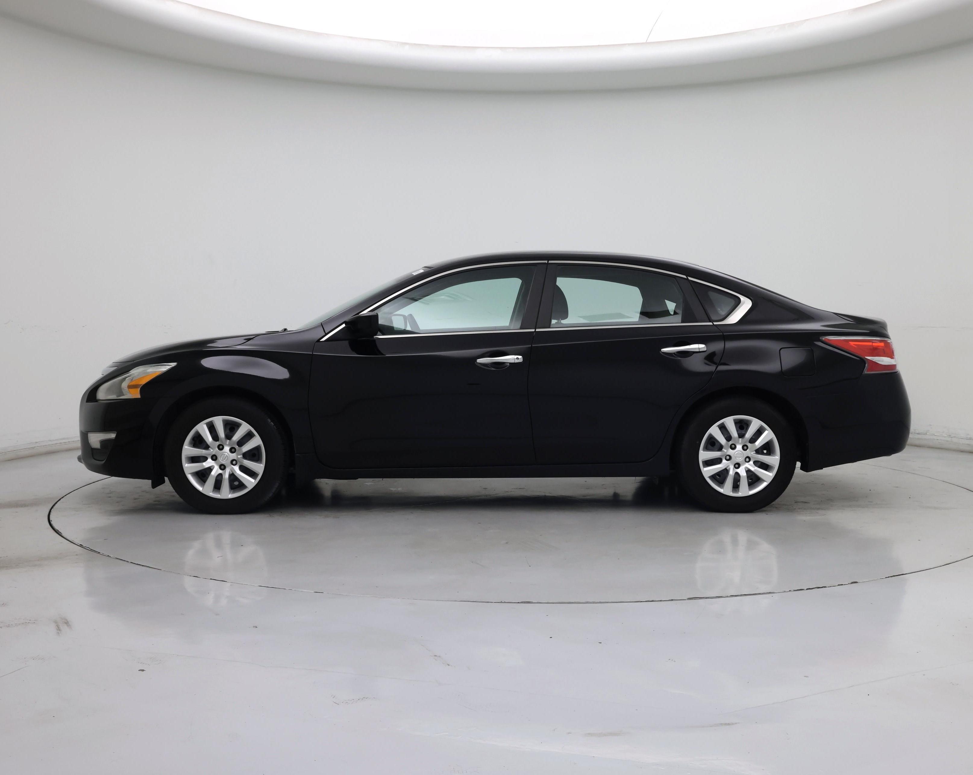 Thumbnail: 2015 Nissan Altima - 3