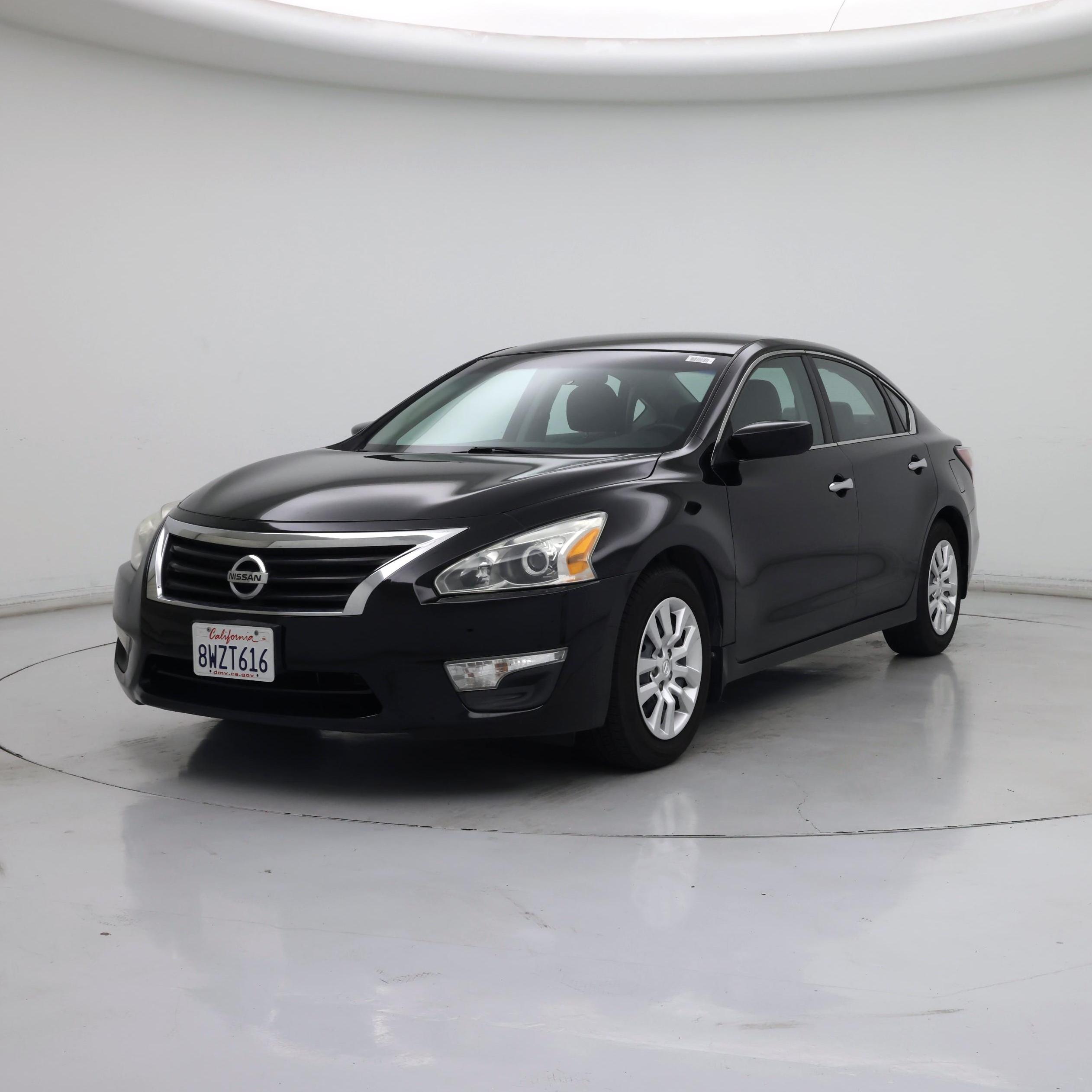 Thumbnail: 2015 Nissan Altima - 4