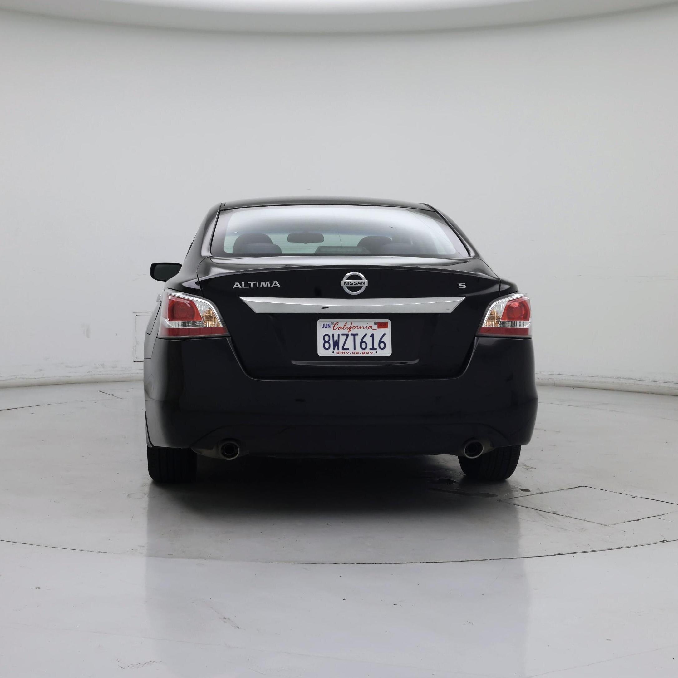 Thumbnail: 2015 Nissan Altima - 6