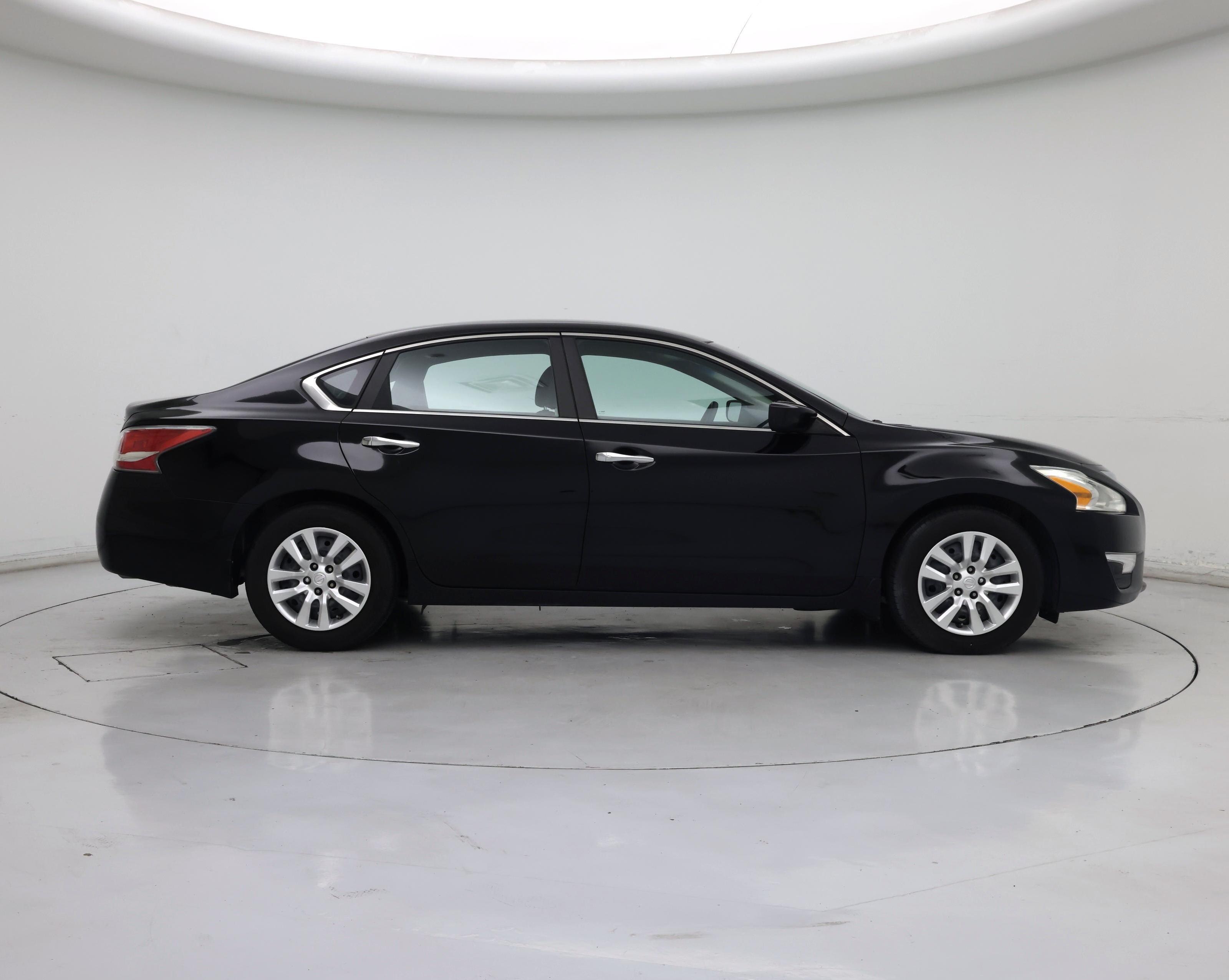 Thumbnail: 2015 Nissan Altima - 7