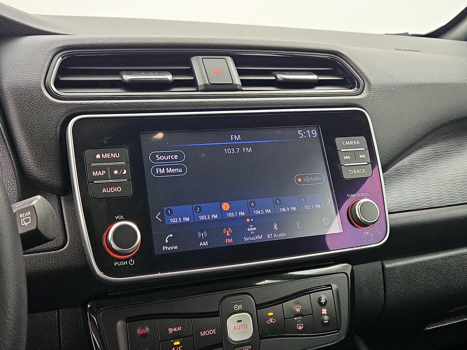 Thumbnail: 2020 Nissan Leaf - 16