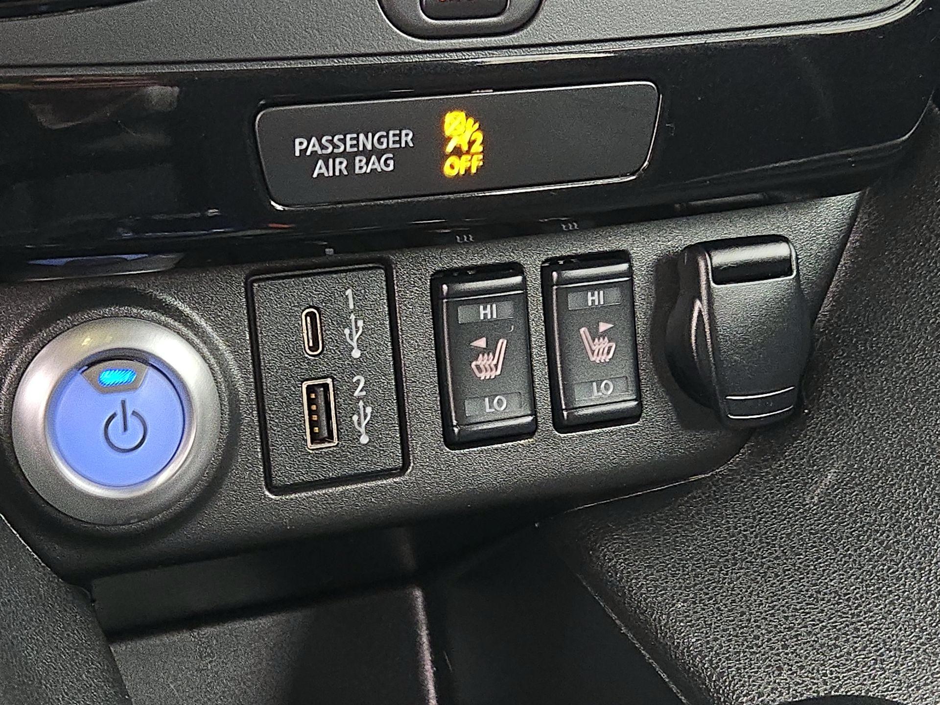 Thumbnail: 2020 Nissan Leaf - 19
