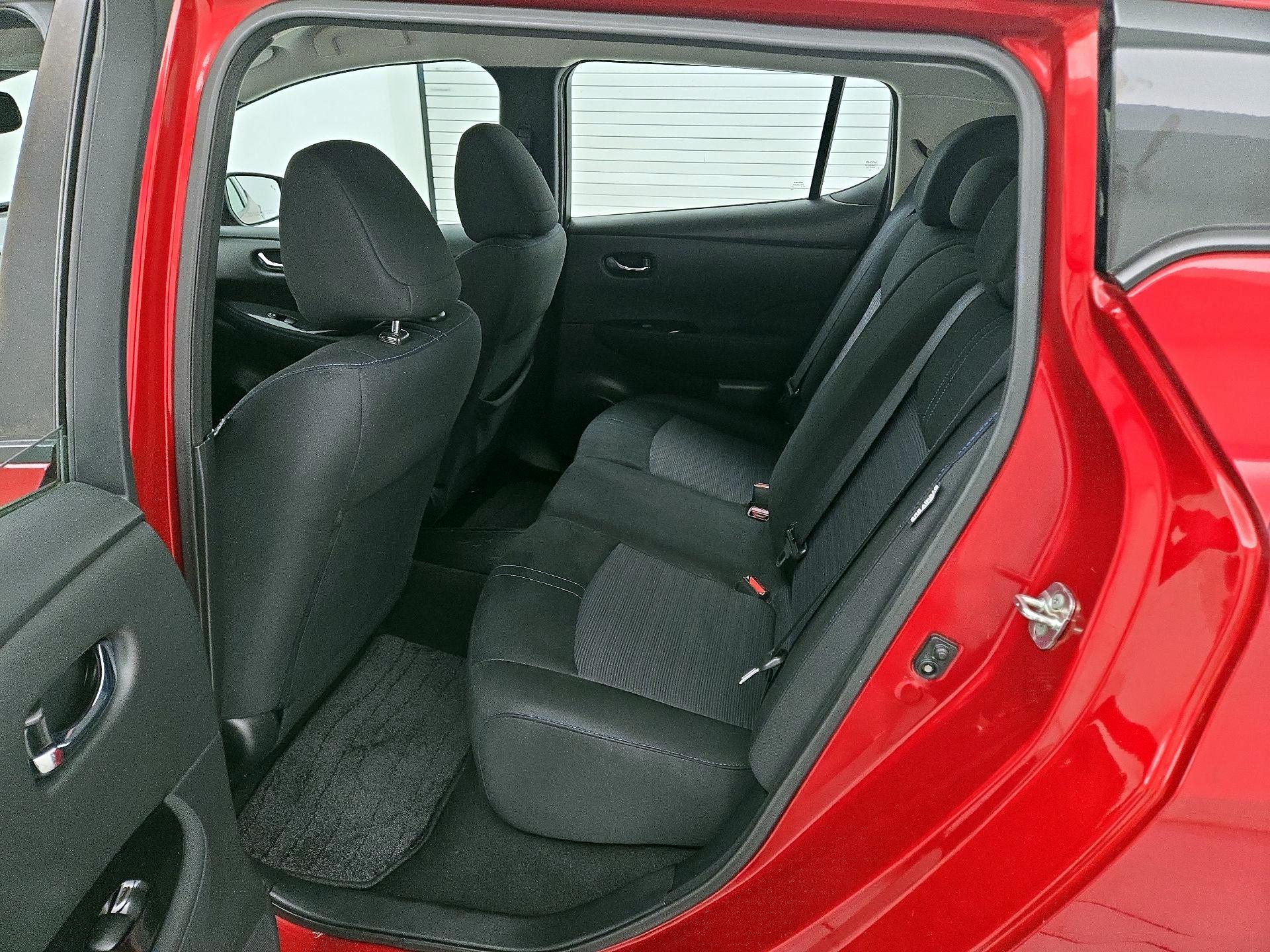 Thumbnail: 2020 Nissan Leaf - 20