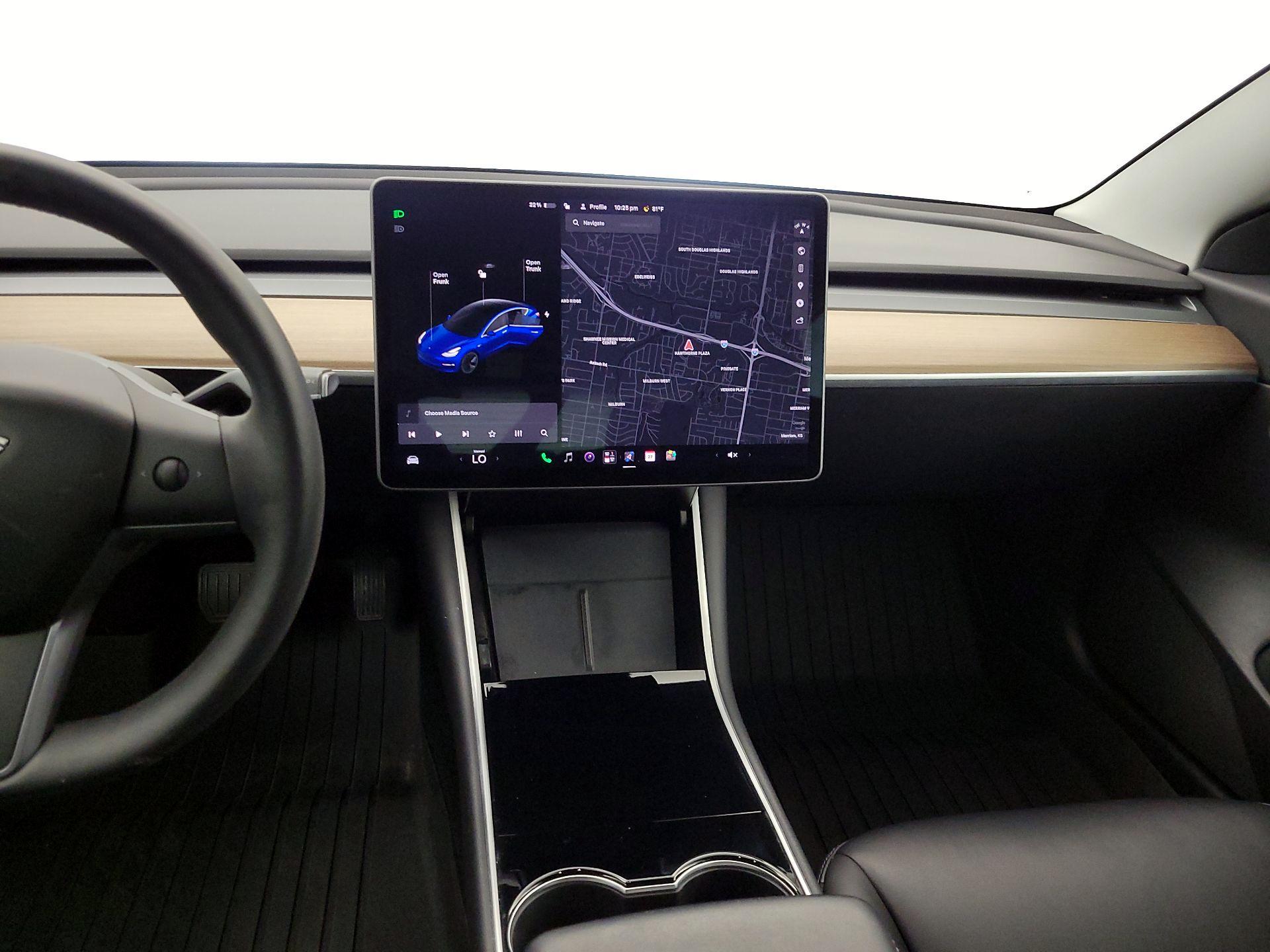 Thumbnail: 2020 Tesla Model 3 - 9