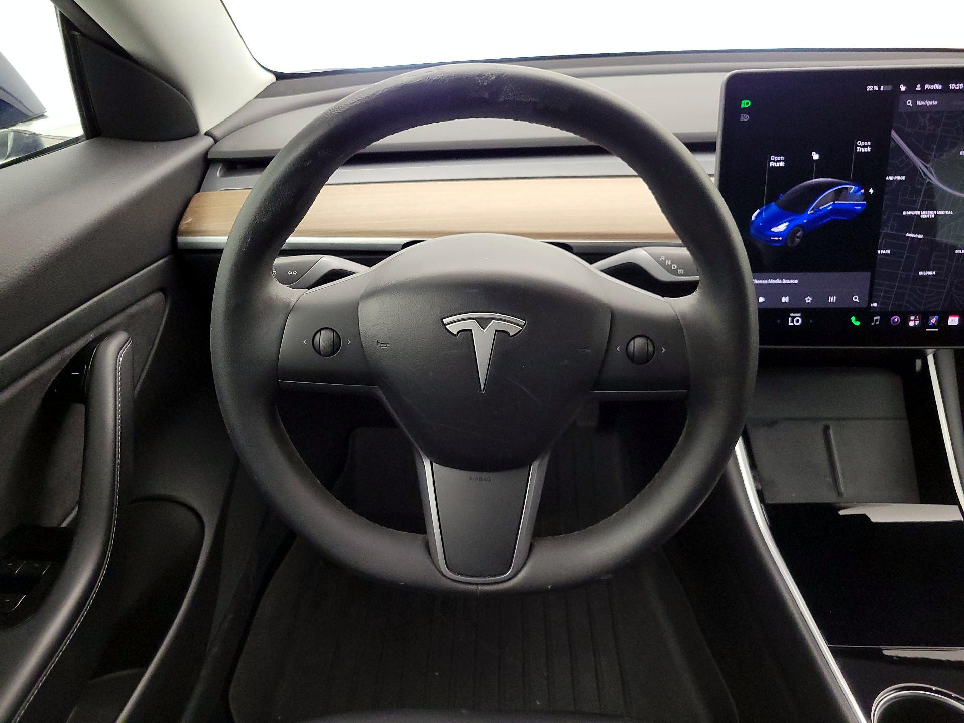 Thumbnail: 2020 Tesla Model 3 - 10