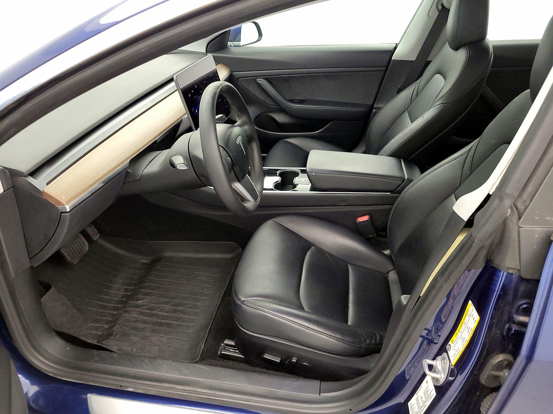 Thumbnail: 2020 Tesla Model 3 - 11