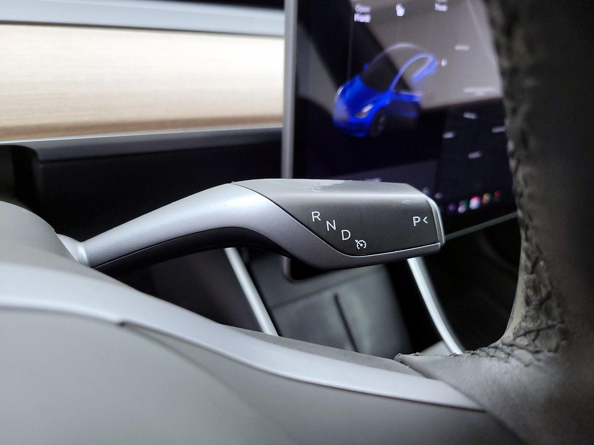 Thumbnail: 2020 Tesla Model 3 - 17