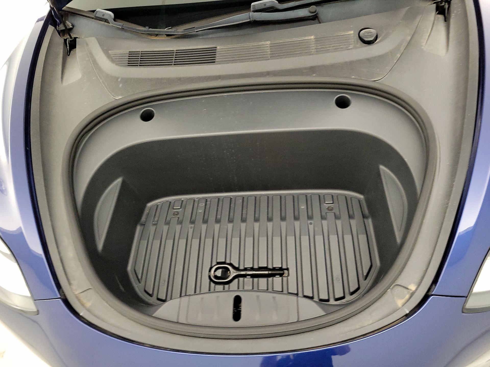 Thumbnail: 2020 Tesla Model 3 - 20