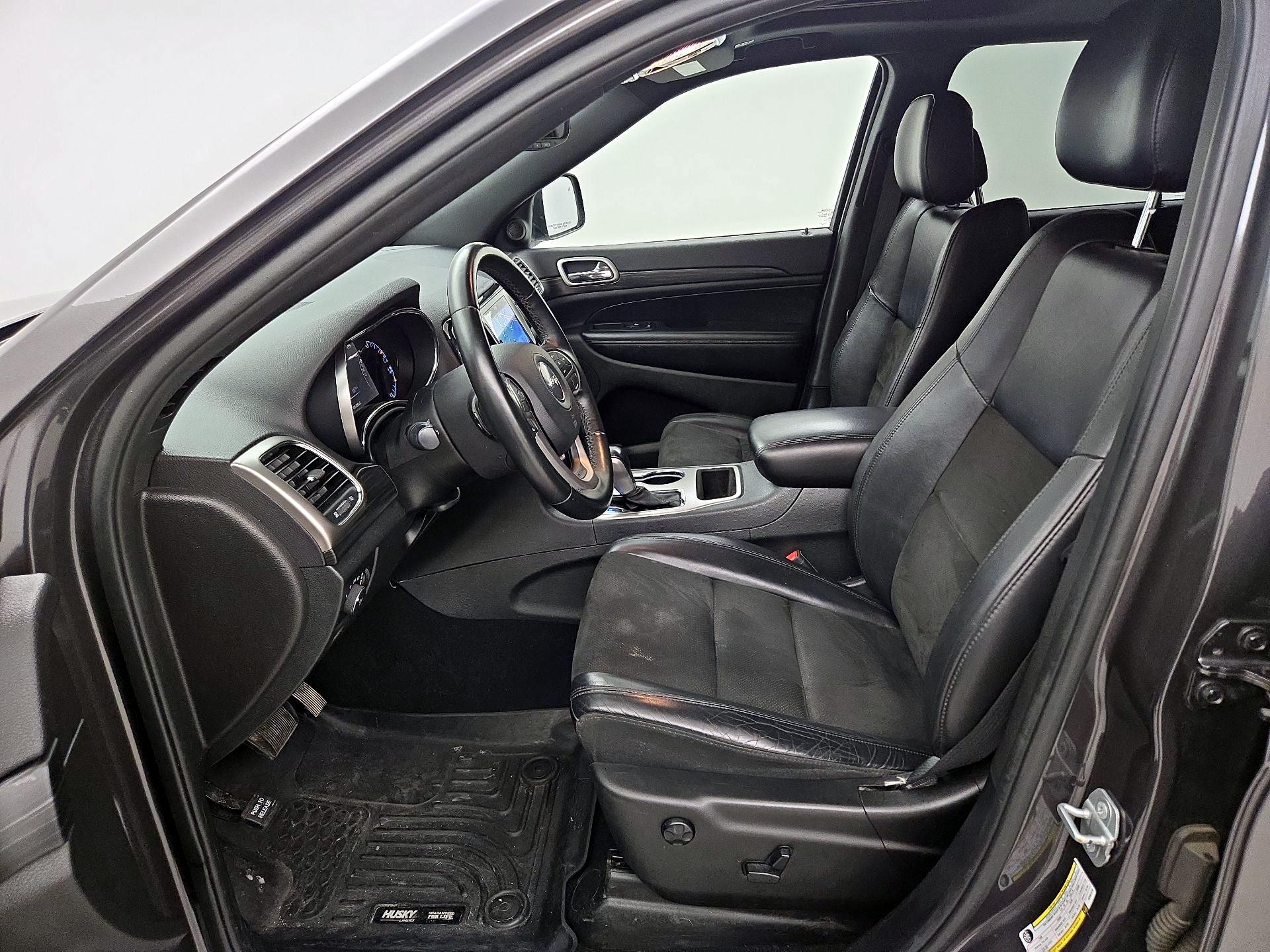 Thumbnail: 2019 Jeep Grand Cherokee - 11
