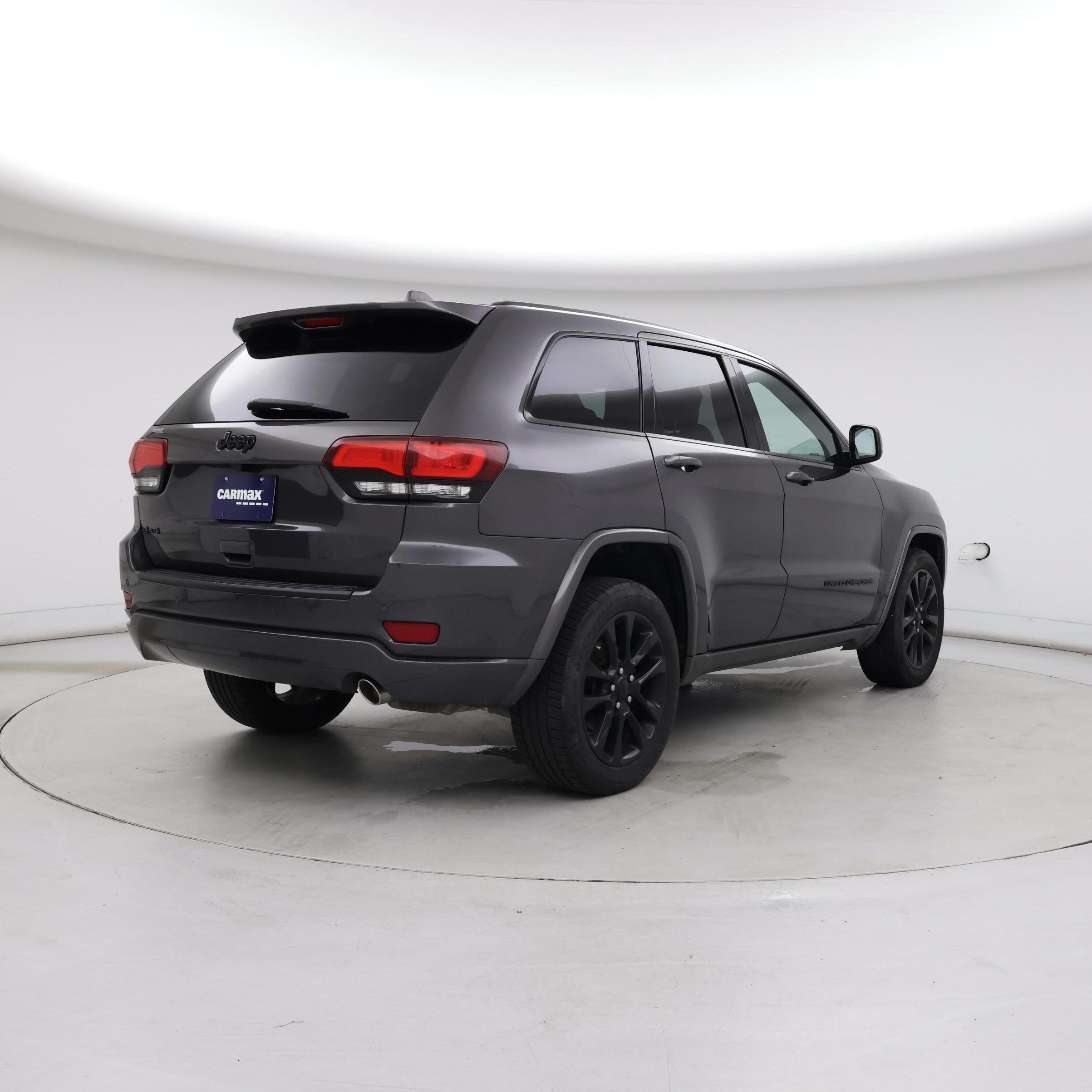 Thumbnail: 2019 Jeep Grand Cherokee - 8