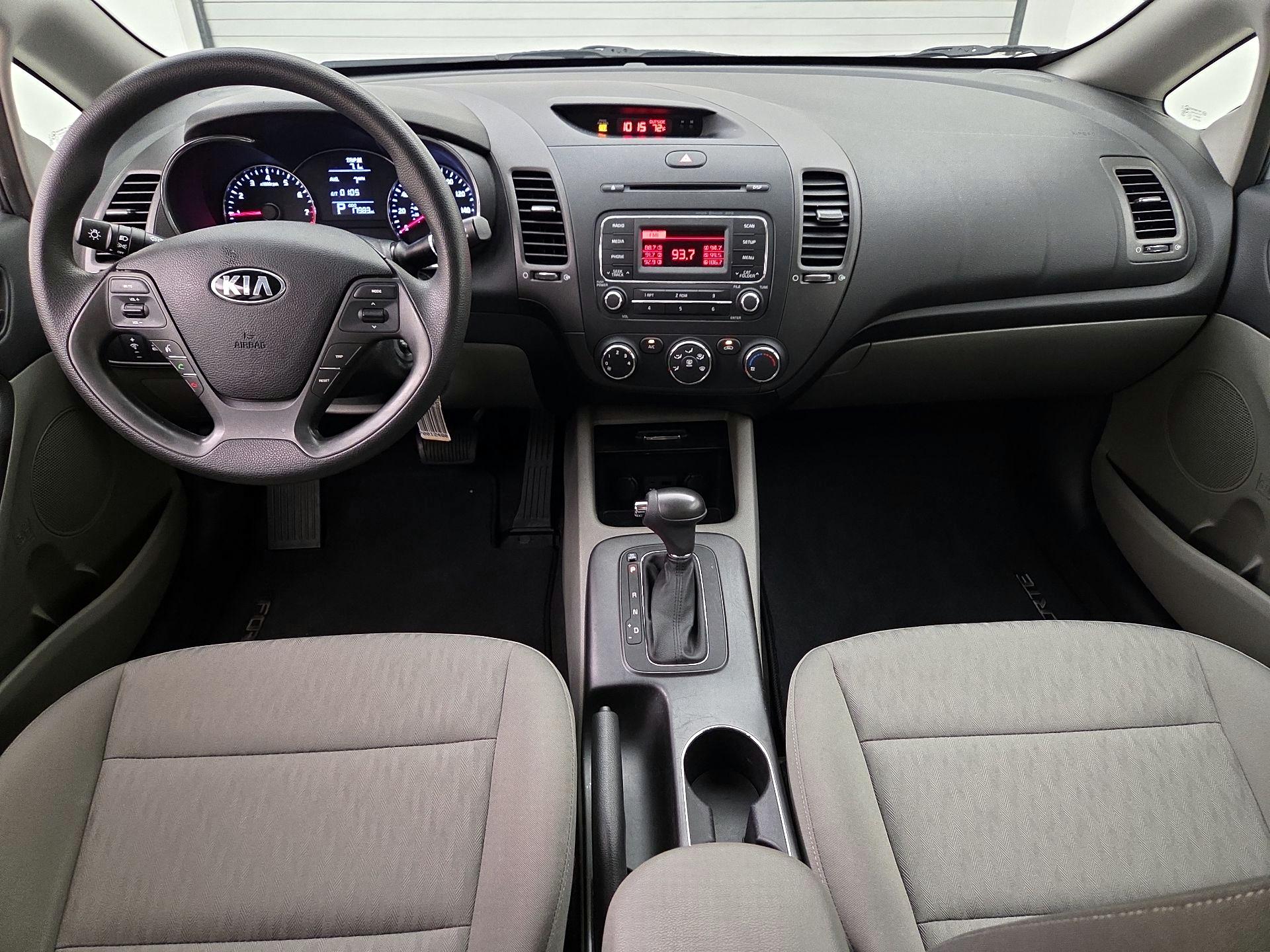 Thumbnail: 2015 Kia Forte - 9