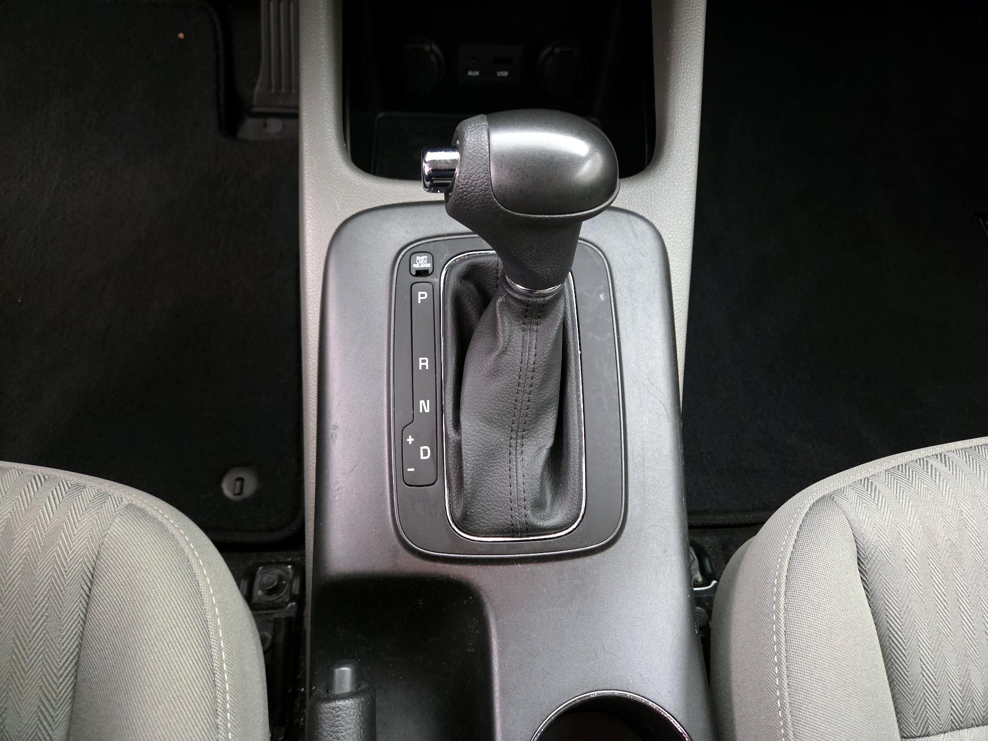 Thumbnail: 2015 Kia Forte - 16