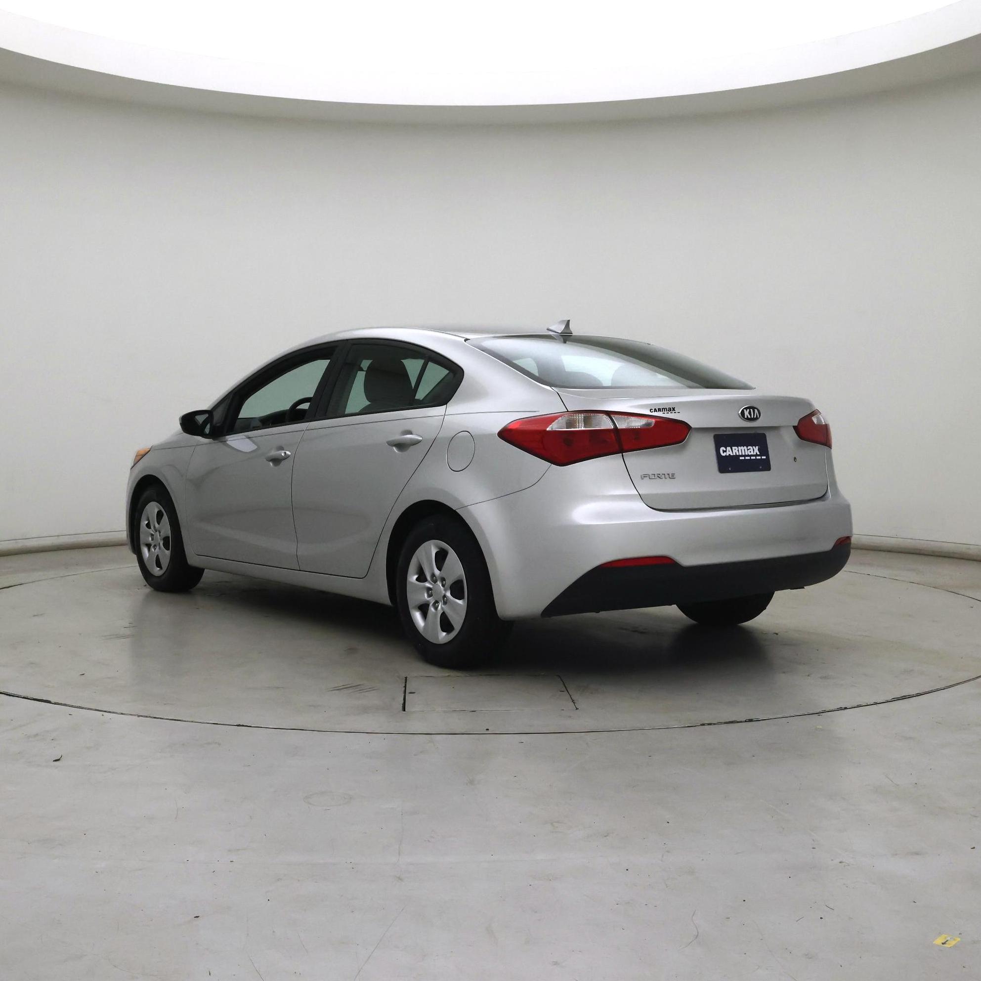 Thumbnail: 2015 Kia Forte - 2