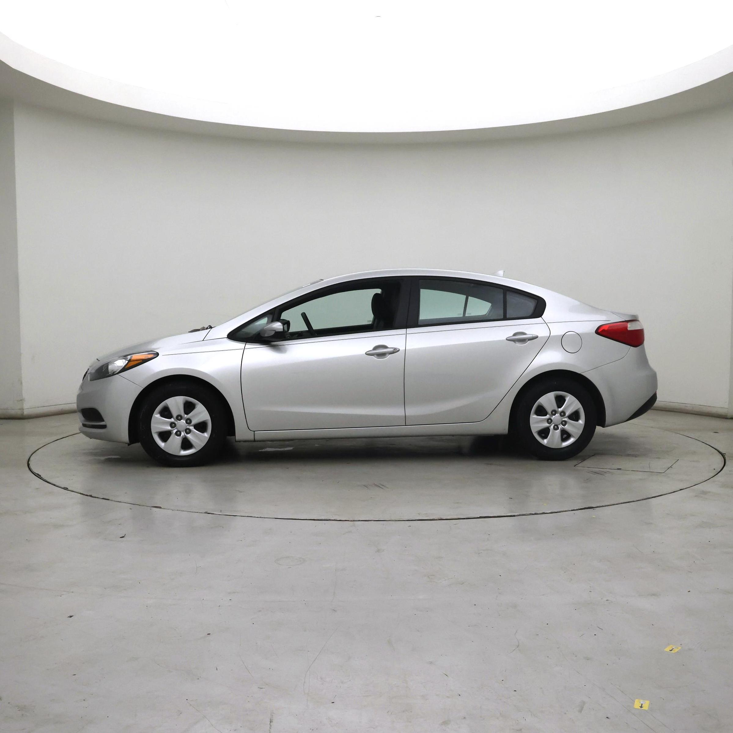 Thumbnail: 2015 Kia Forte - 3