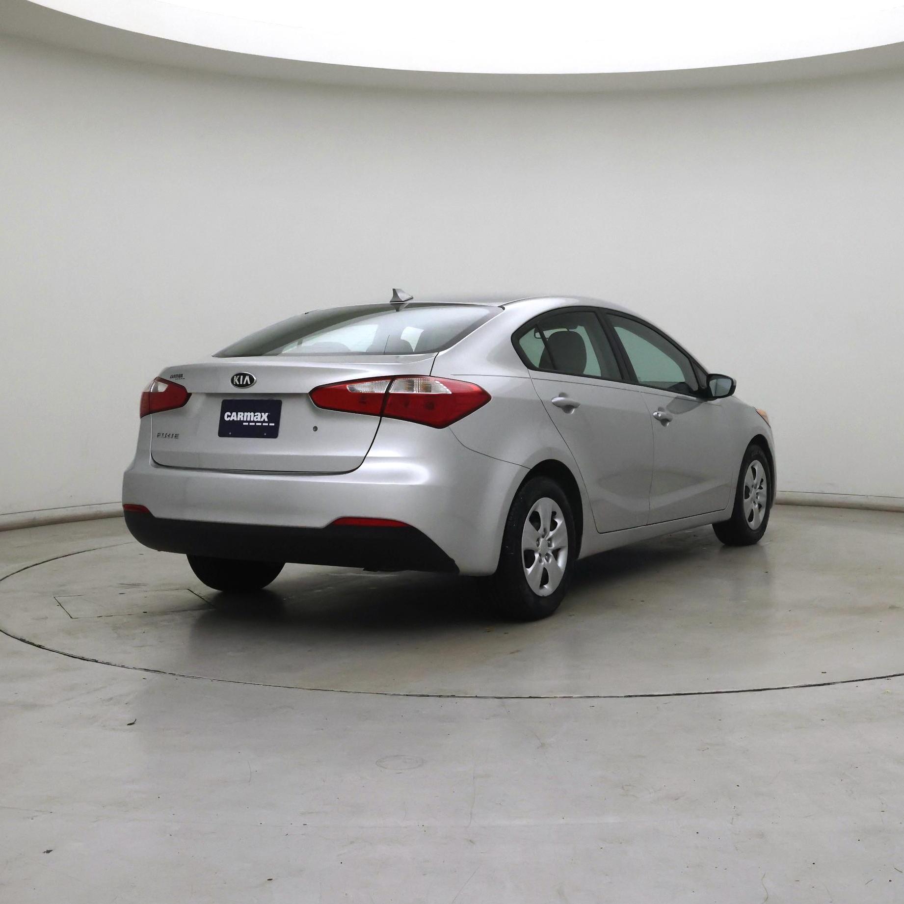 Thumbnail: 2015 Kia Forte - 8