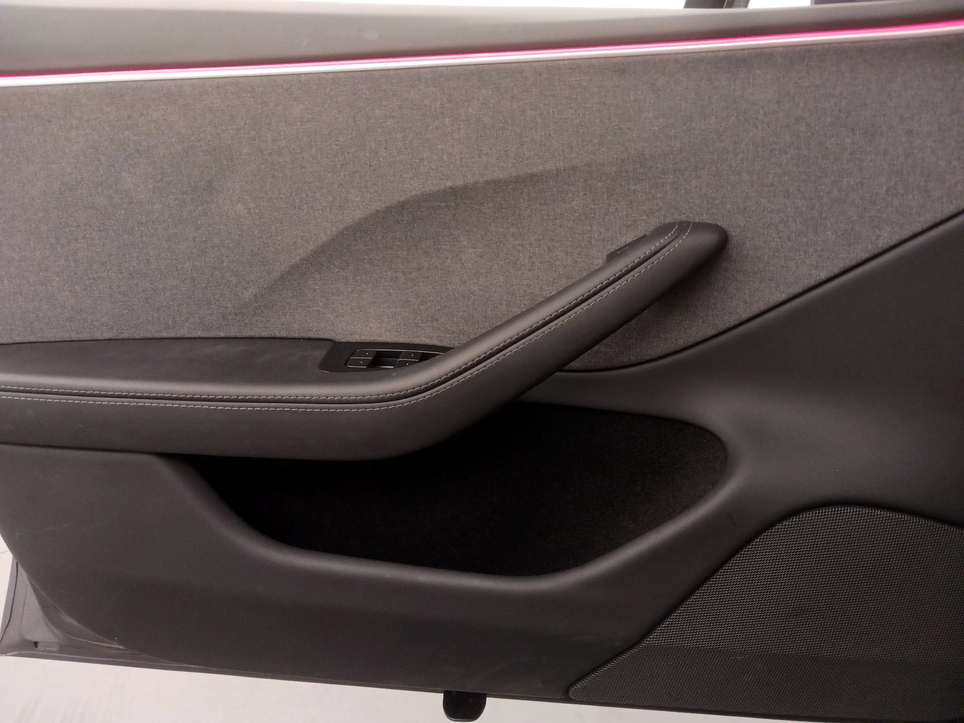 Thumbnail: 2025 Tesla Model 3 - 12