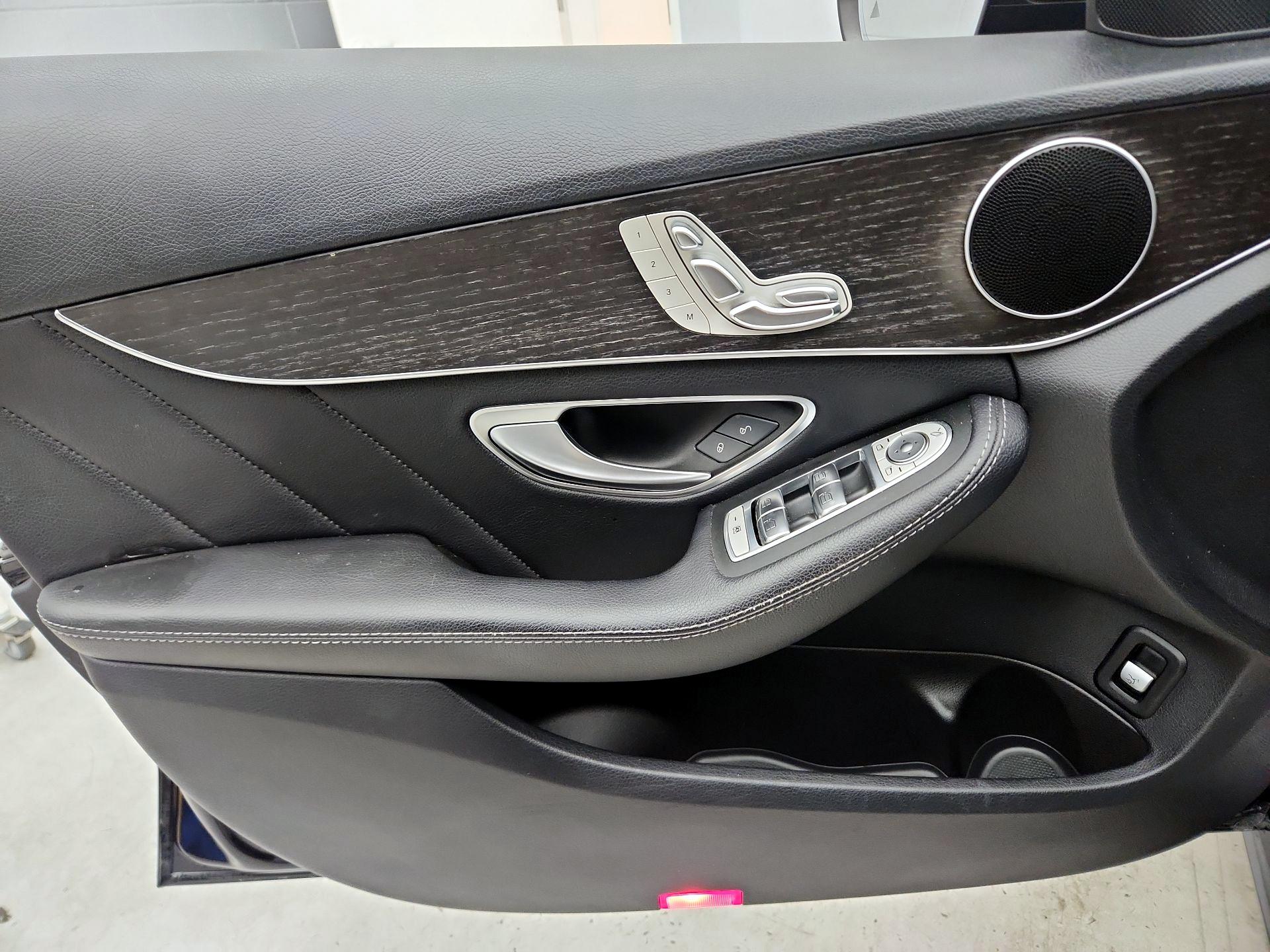 Thumbnail: 2019 Mercedes-Benz C-Class - 12