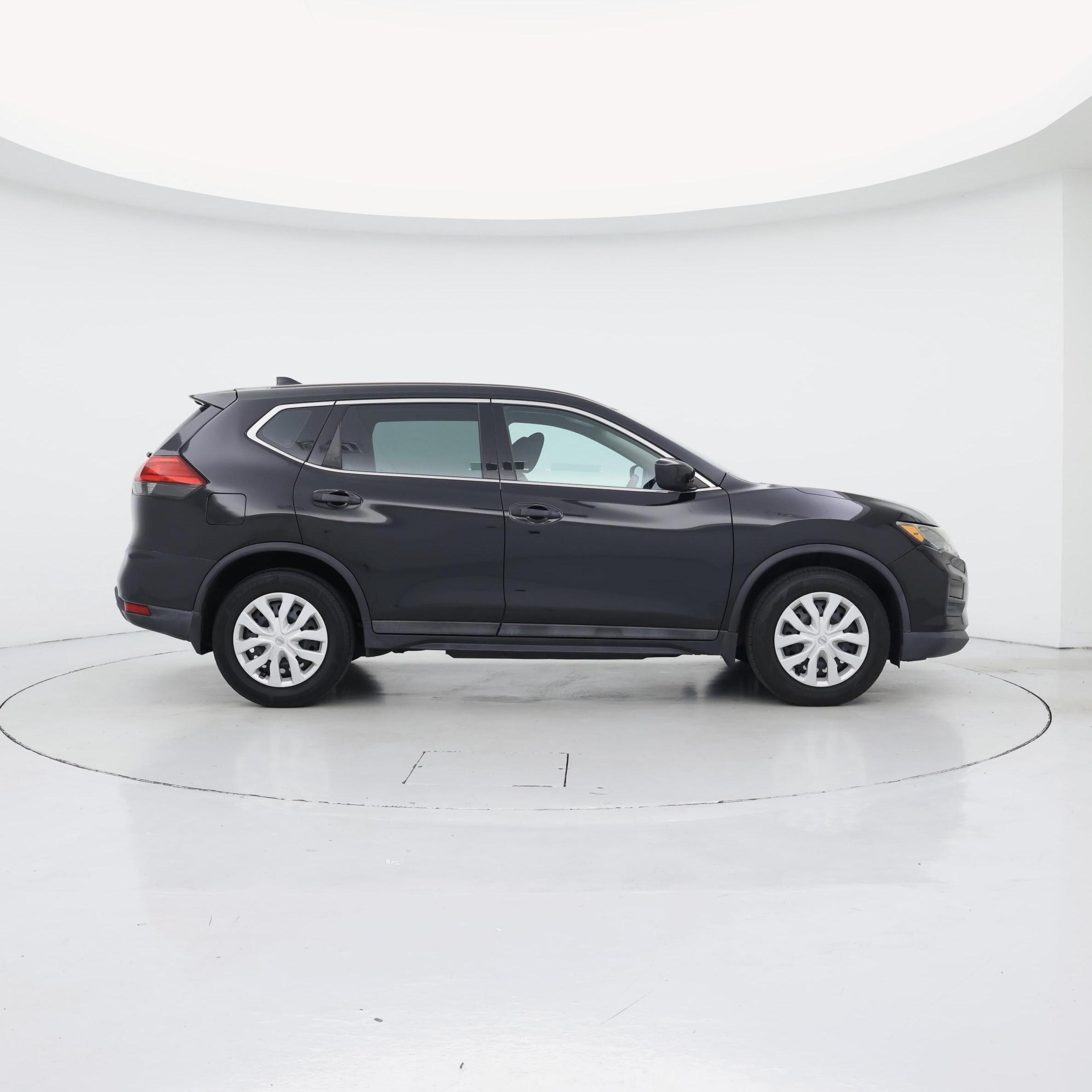 Thumbnail: 2017 Nissan Rogue - 7