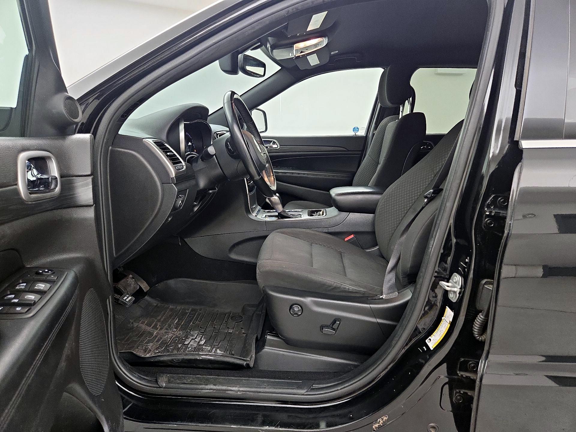 Thumbnail: 2020 Jeep Grand Cherokee - 11