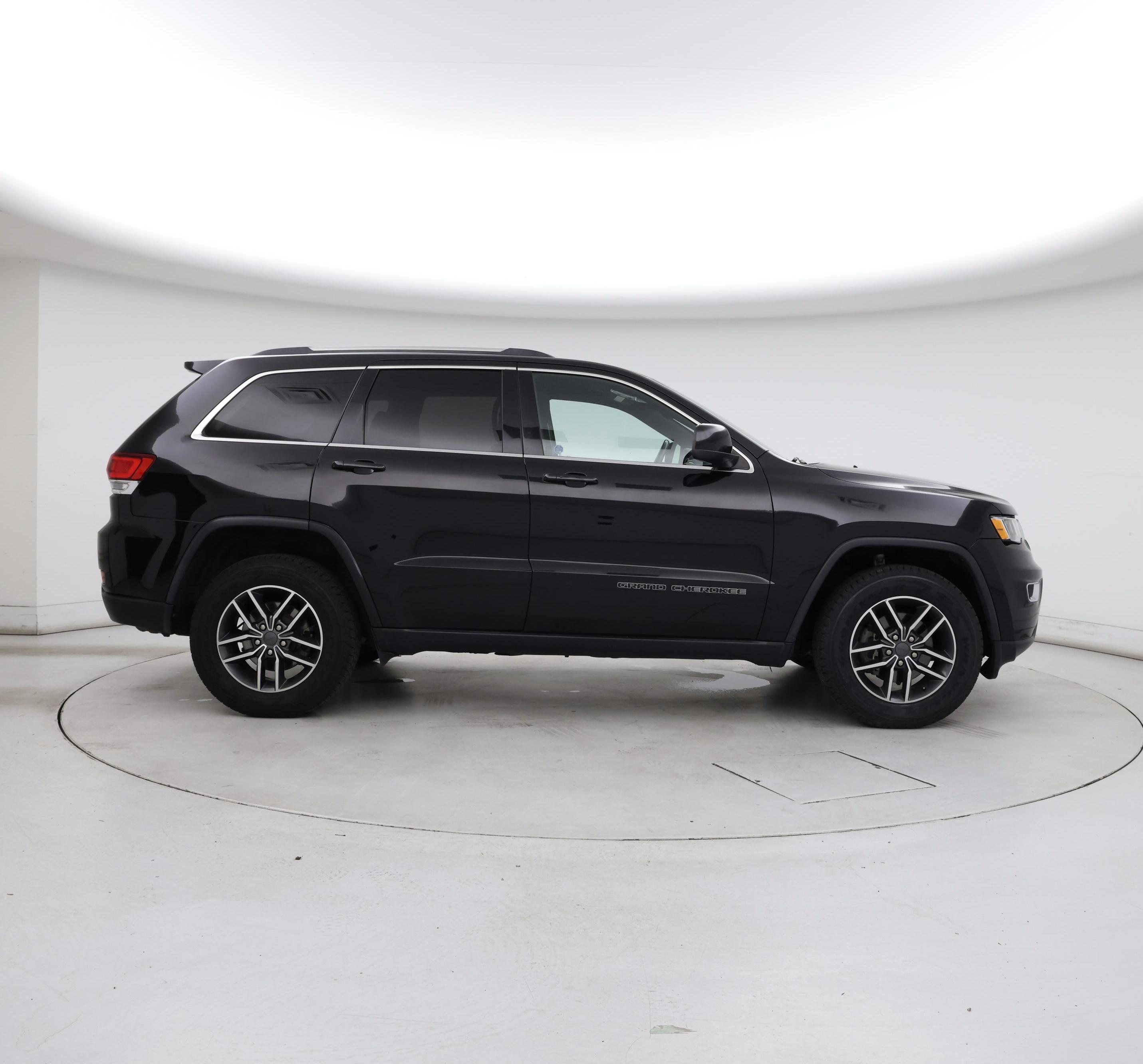 Thumbnail: 2020 Jeep Grand Cherokee - 7