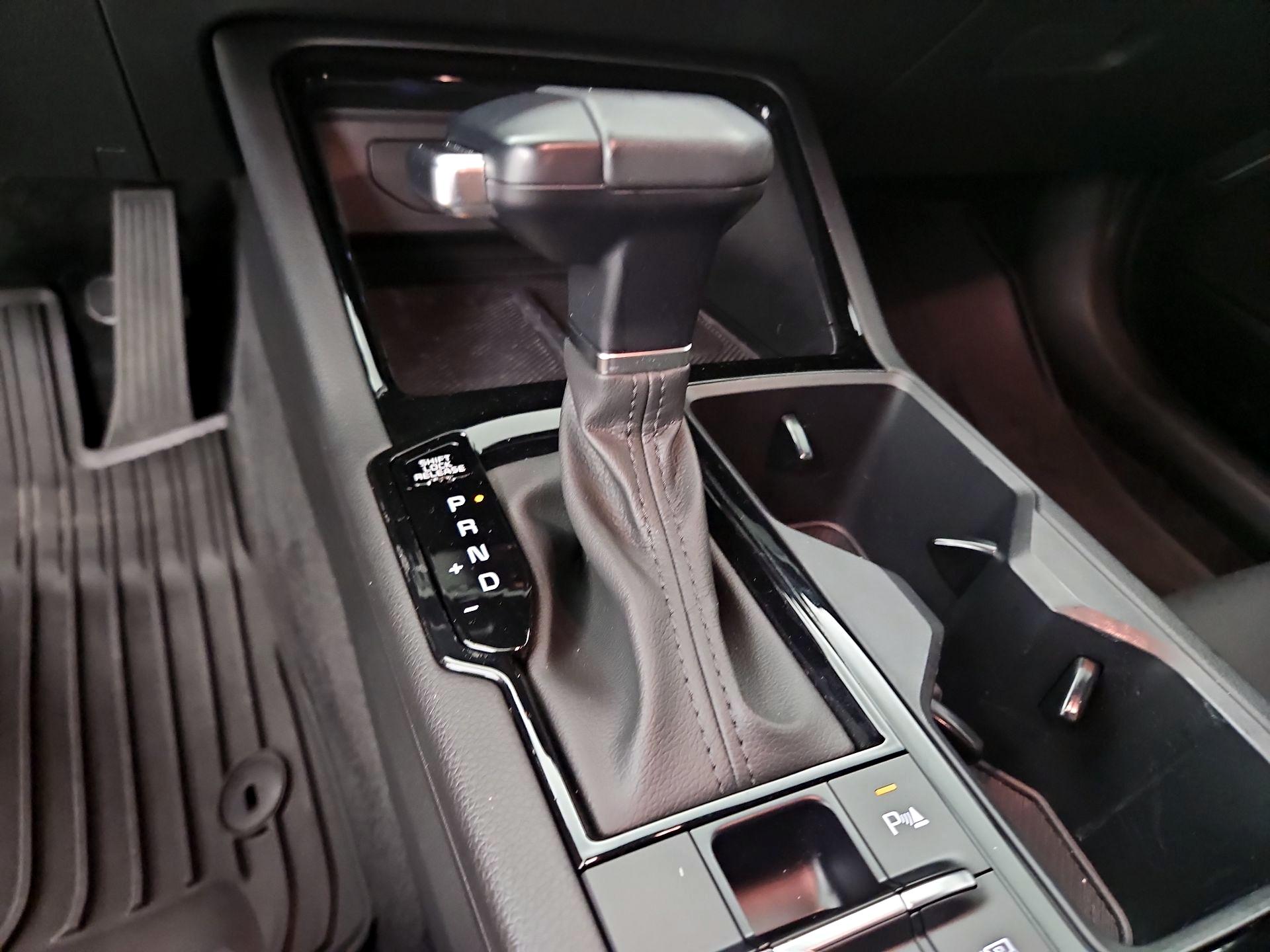 Thumbnail: 2025 Kia K5 - 18
