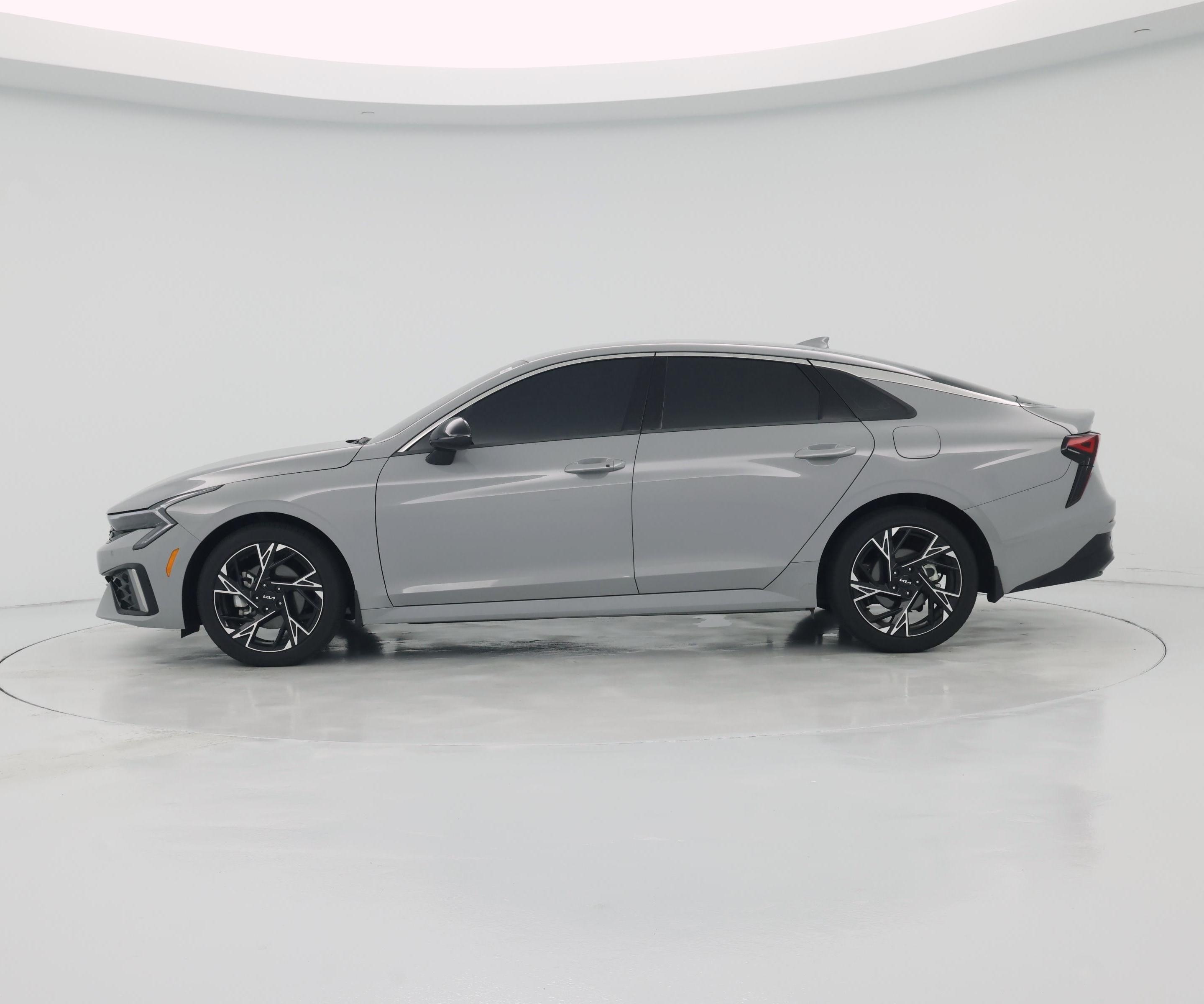 Thumbnail: 2025 Kia K5 - 3
