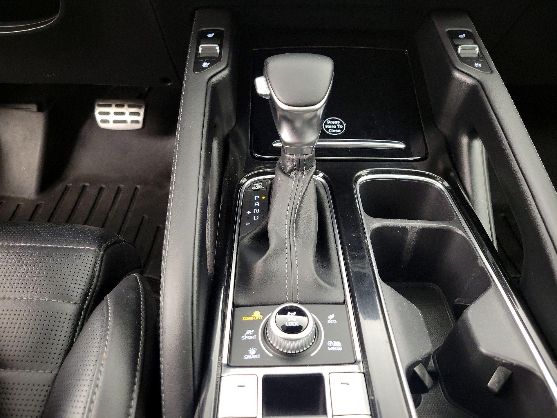 Thumbnail: 2021 Kia Telluride - 18