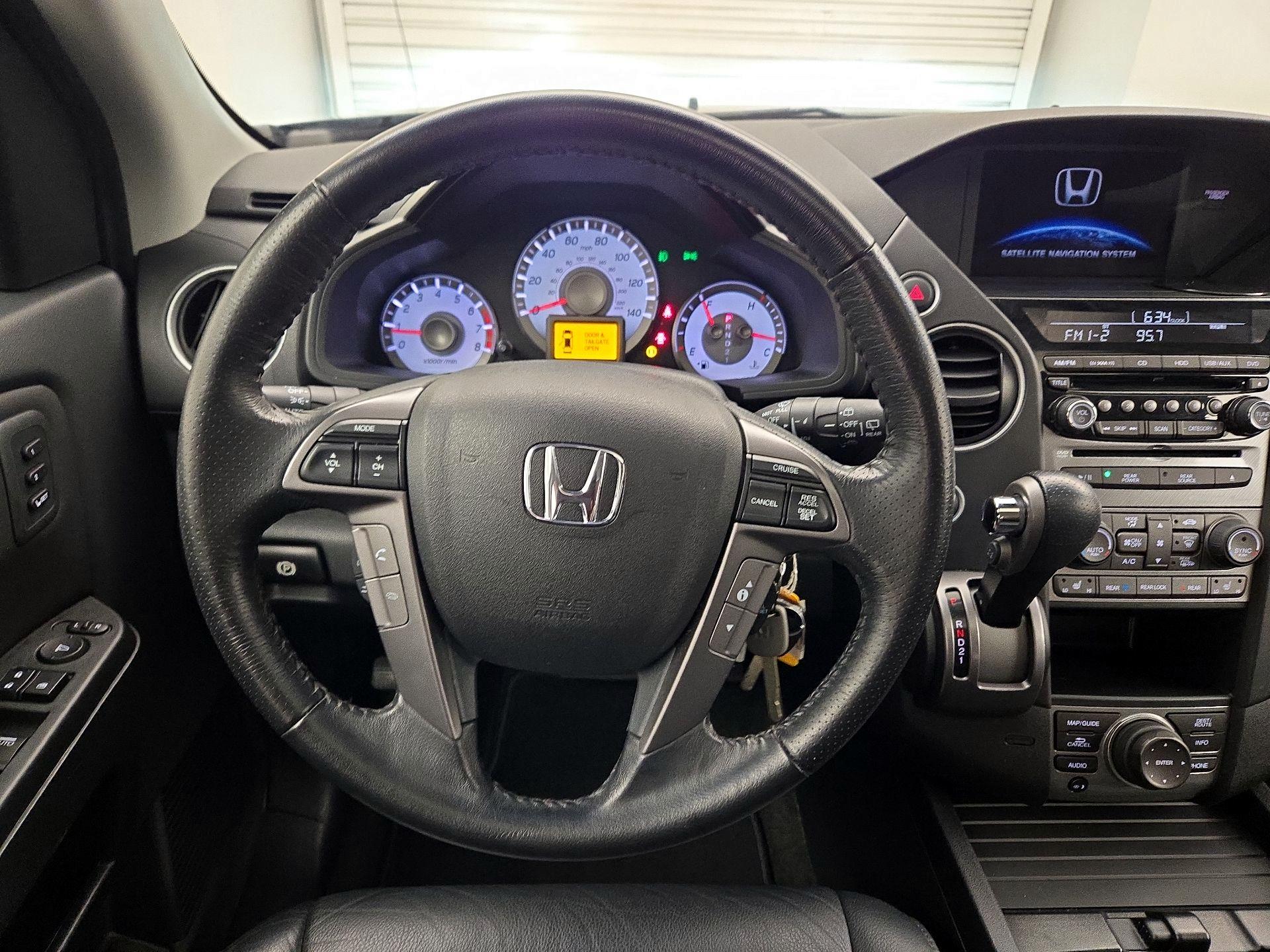Thumbnail: 2014 Honda Pilot - 10