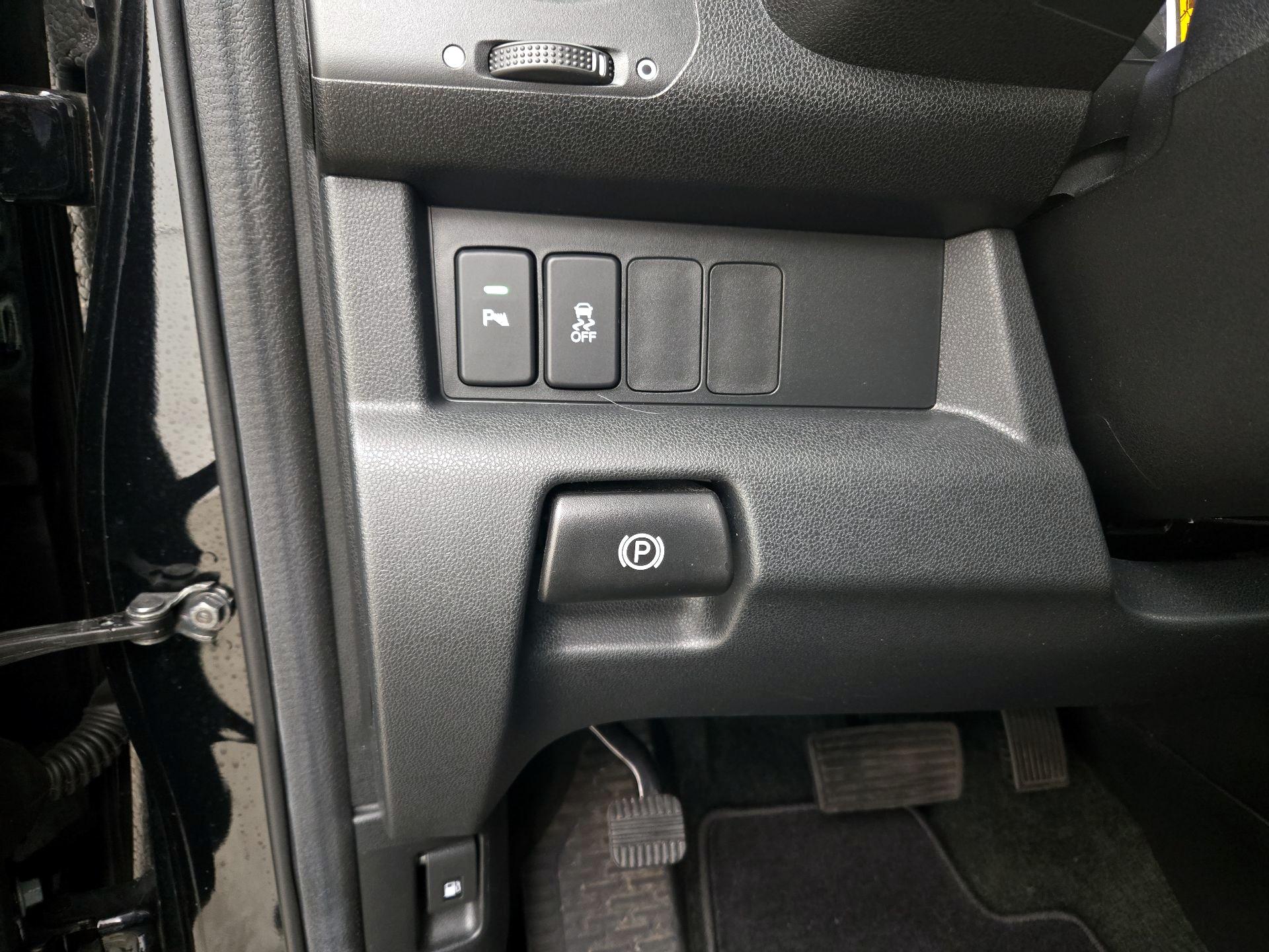 Thumbnail: 2014 Honda Pilot - 13