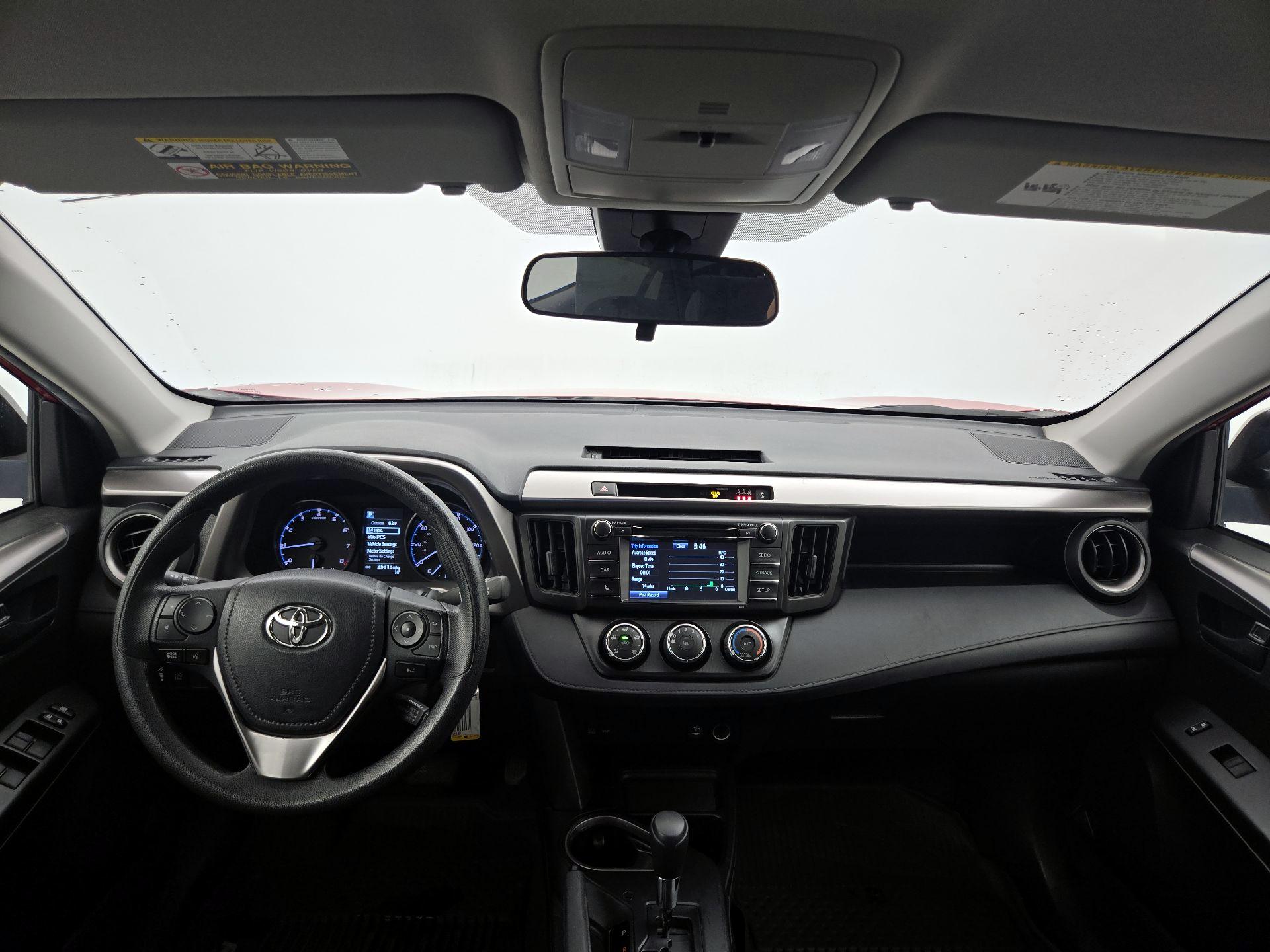 Thumbnail: 2017 Toyota RAV4 - 9