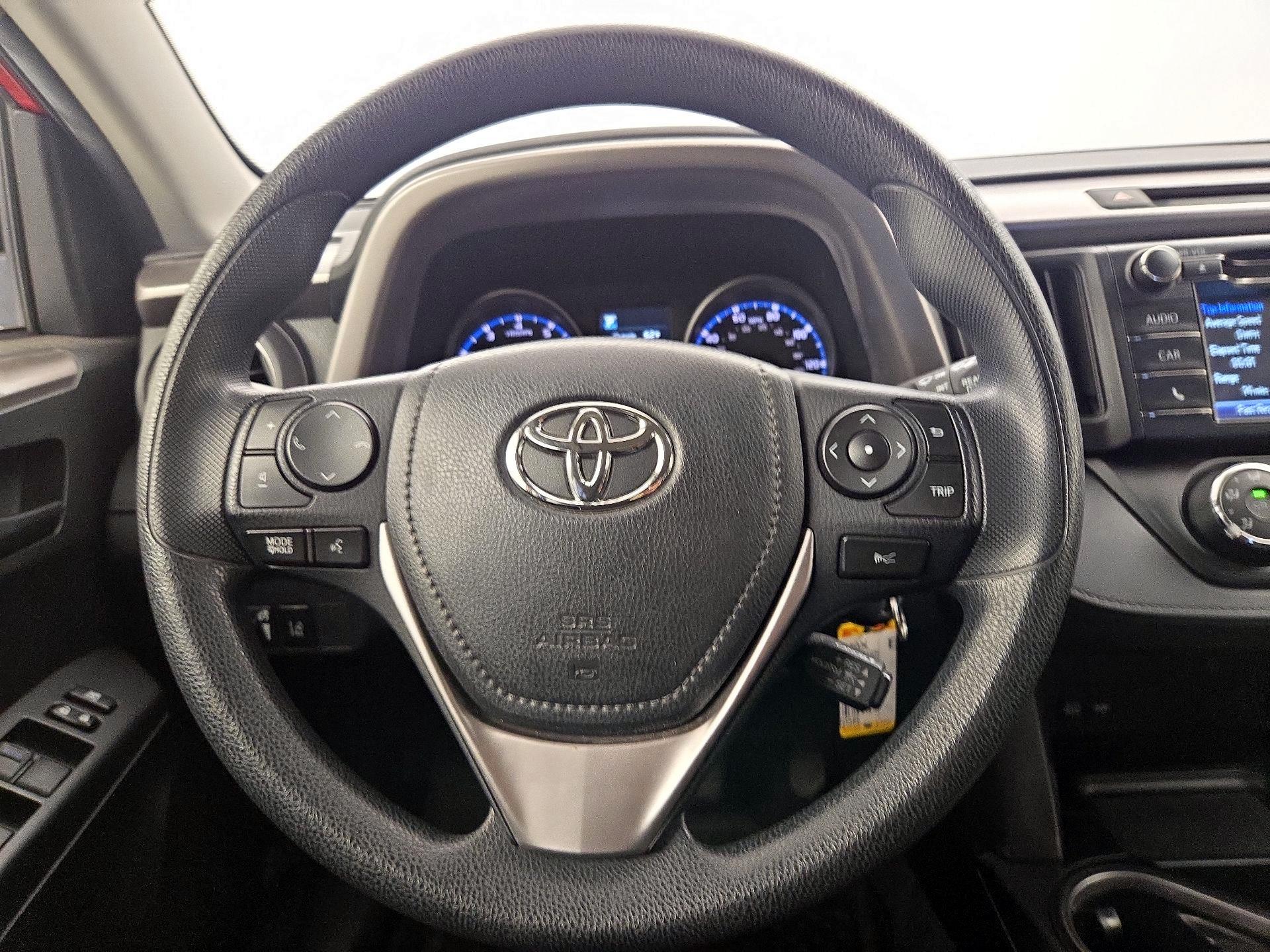 Thumbnail: 2017 Toyota RAV4 - 10