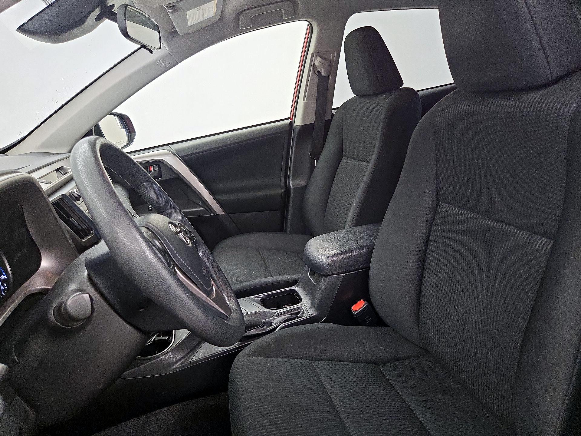 Thumbnail: 2017 Toyota RAV4 - 11