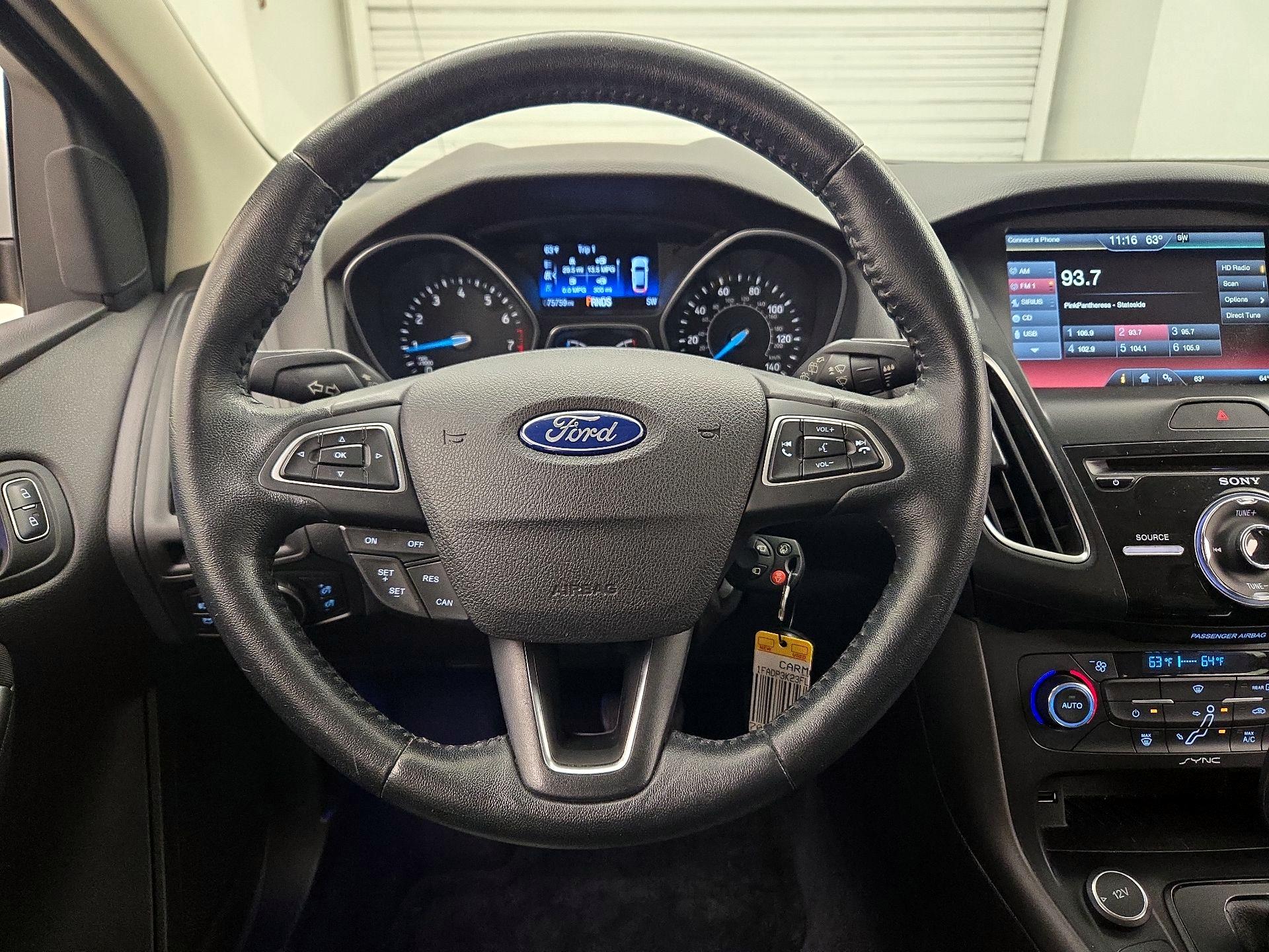 Thumbnail: 2015 Ford Focus - 10