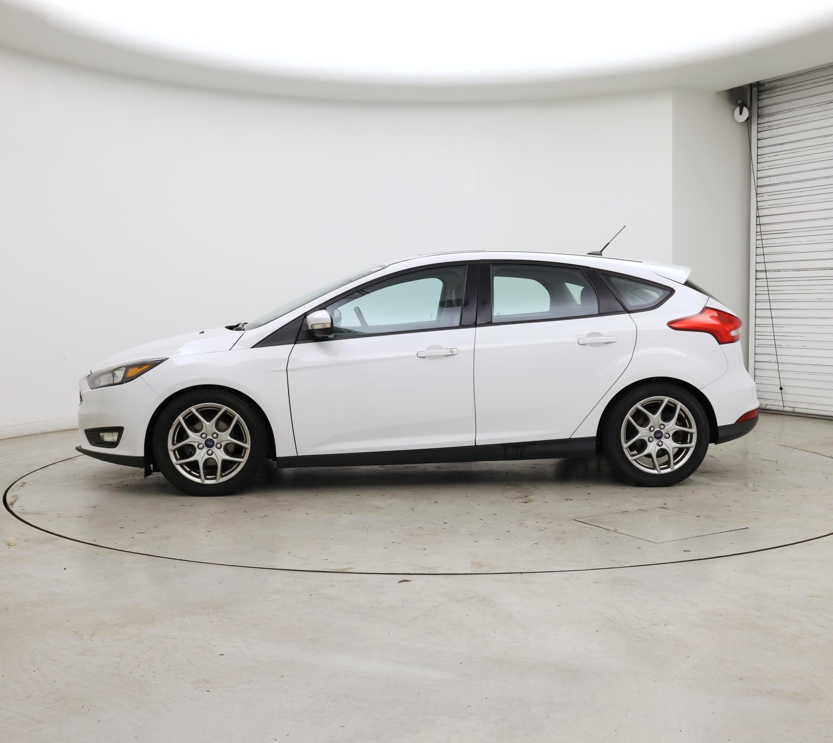 Thumbnail: 2015 Ford Focus - 3