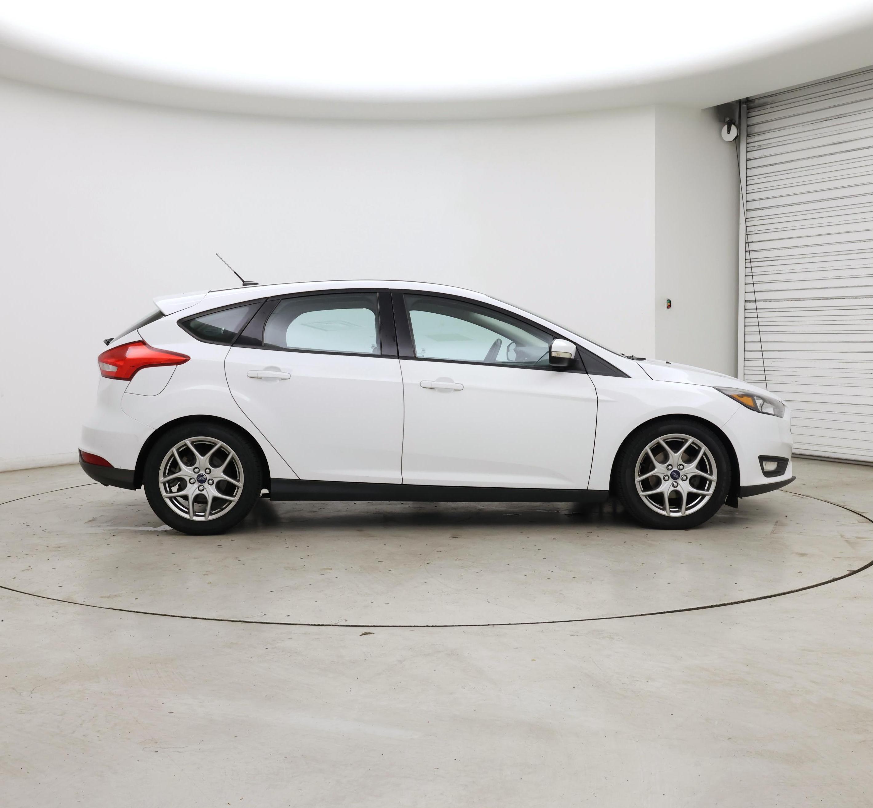 Thumbnail: 2015 Ford Focus - 7