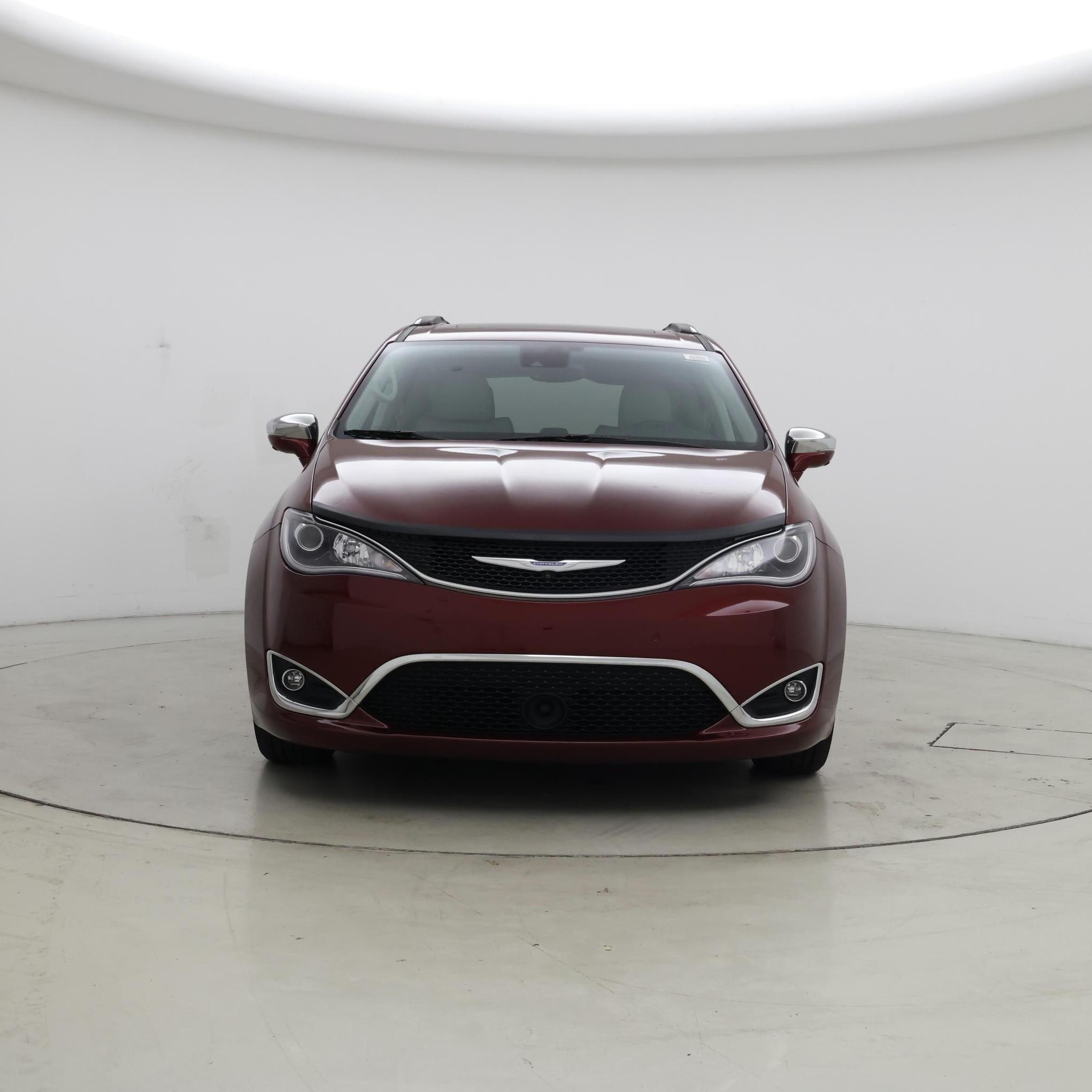 Thumbnail: 2018 Chrysler Pacifica - 5