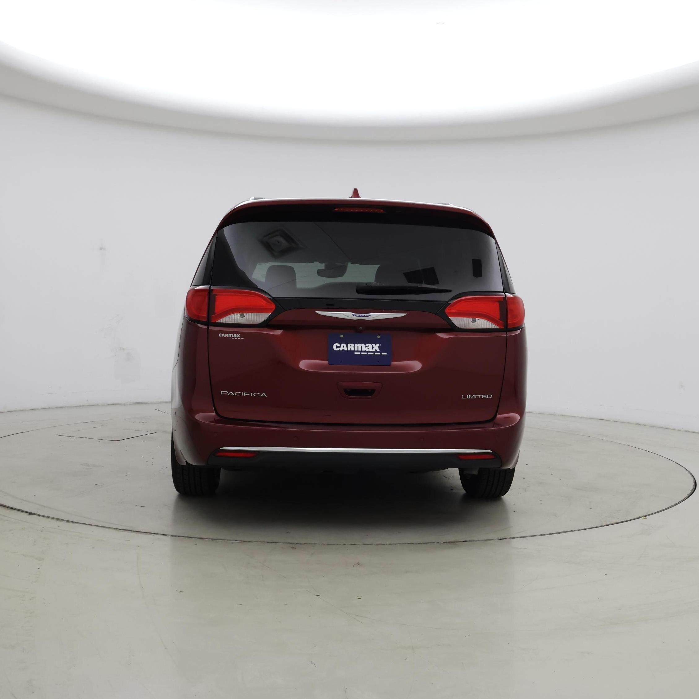 Thumbnail: 2018 Chrysler Pacifica - 6