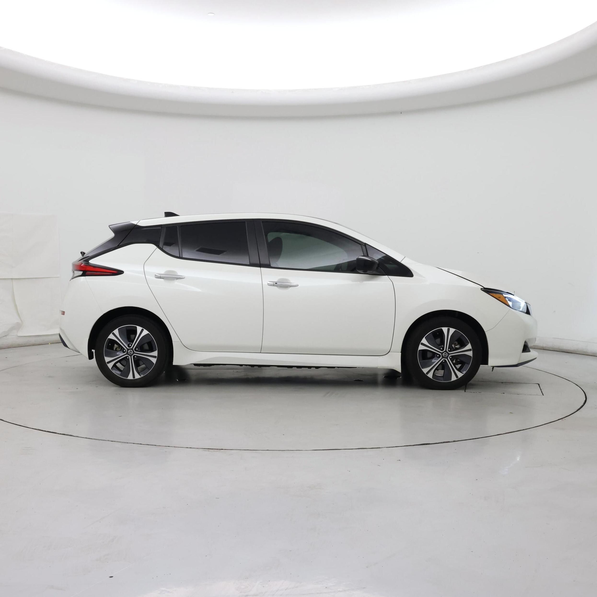 Thumbnail: 2022 Nissan Leaf - 7