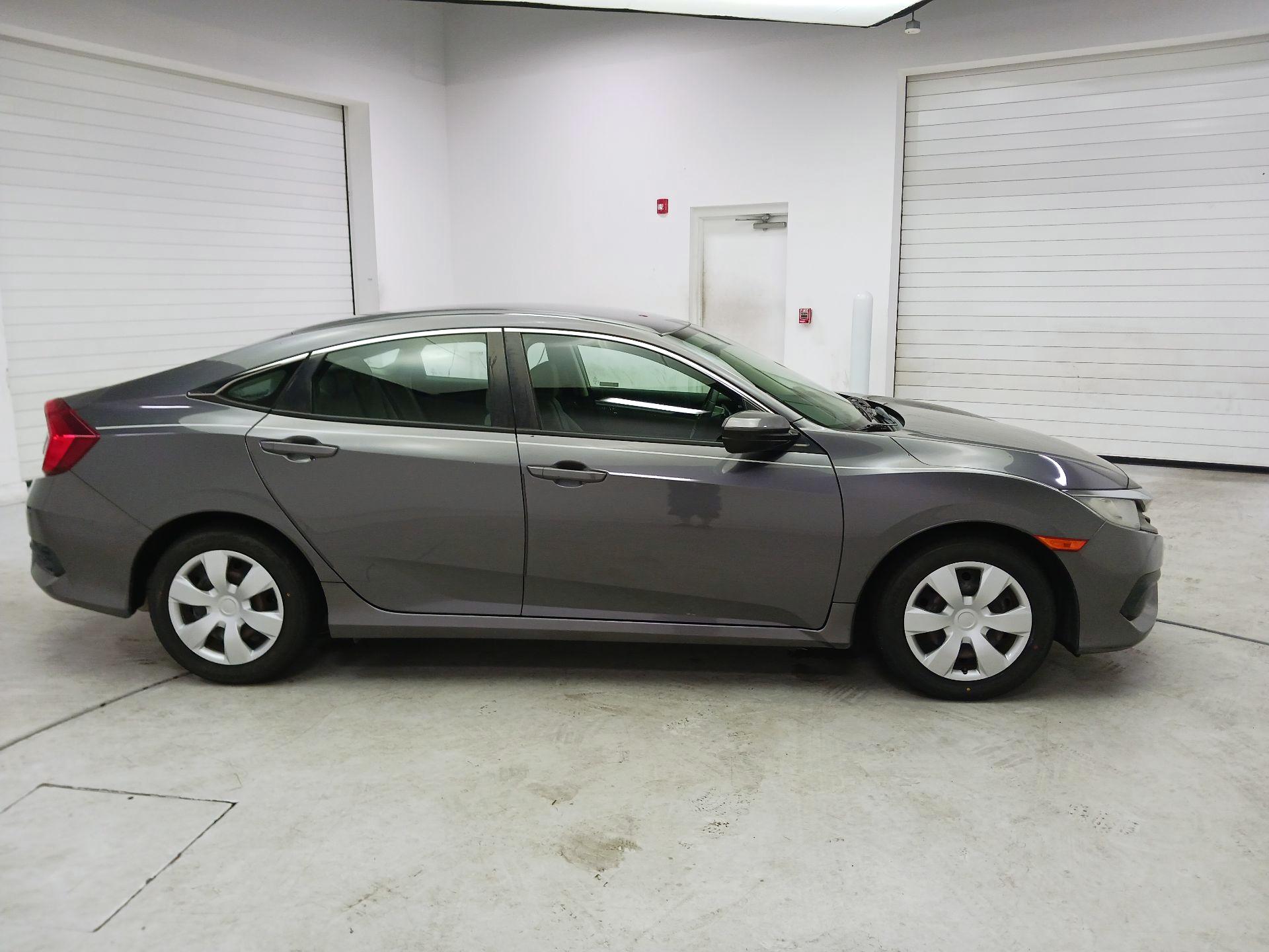 Thumbnail: 2018 Honda Civic - 4