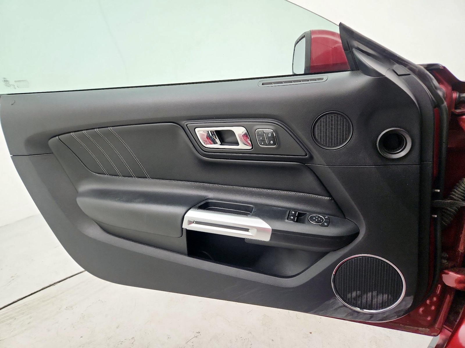 2015 Ford Mustang EcoBoost Premium - Photo 13