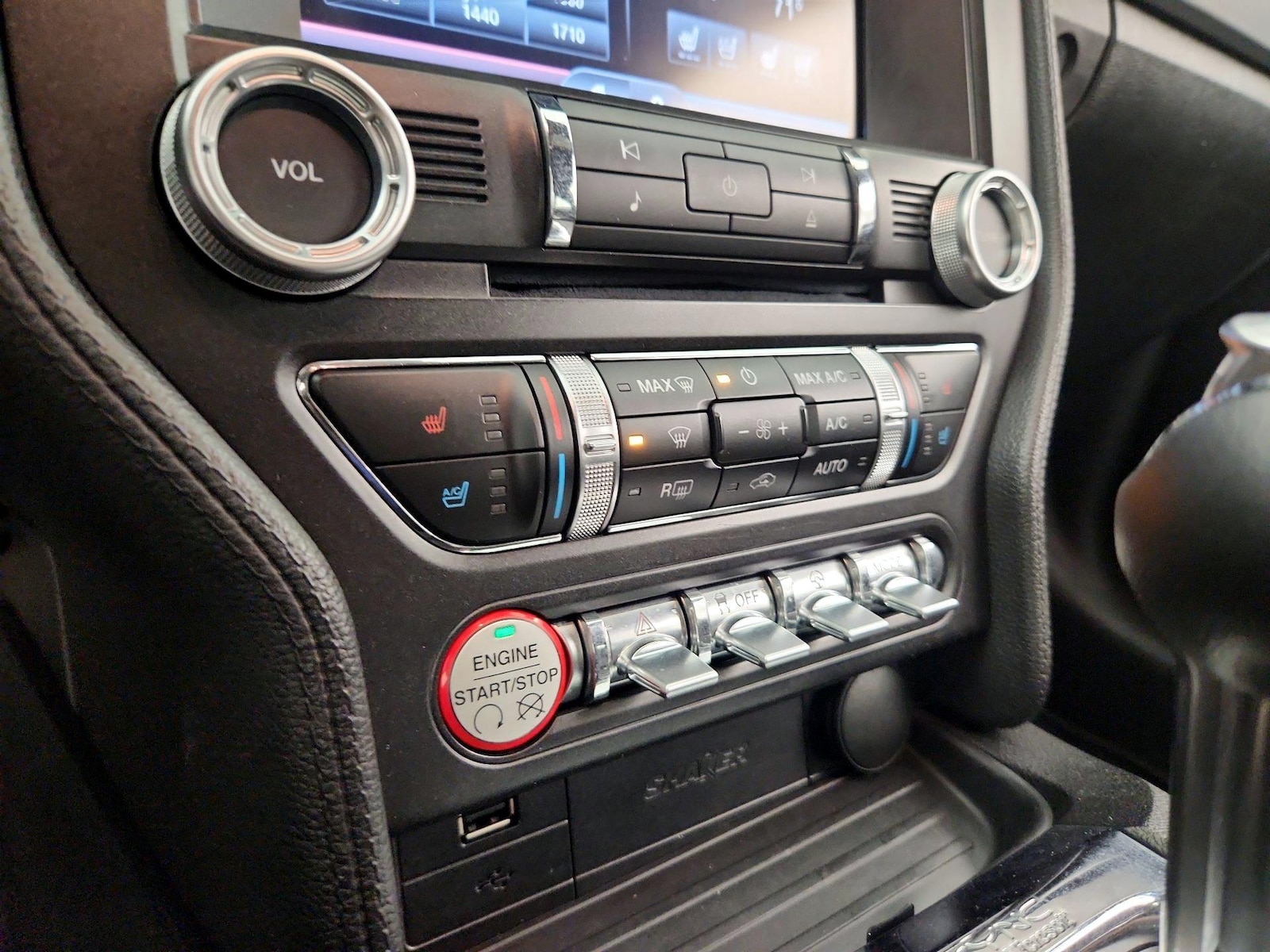 2015 Ford Mustang EcoBoost Premium - Photo 17