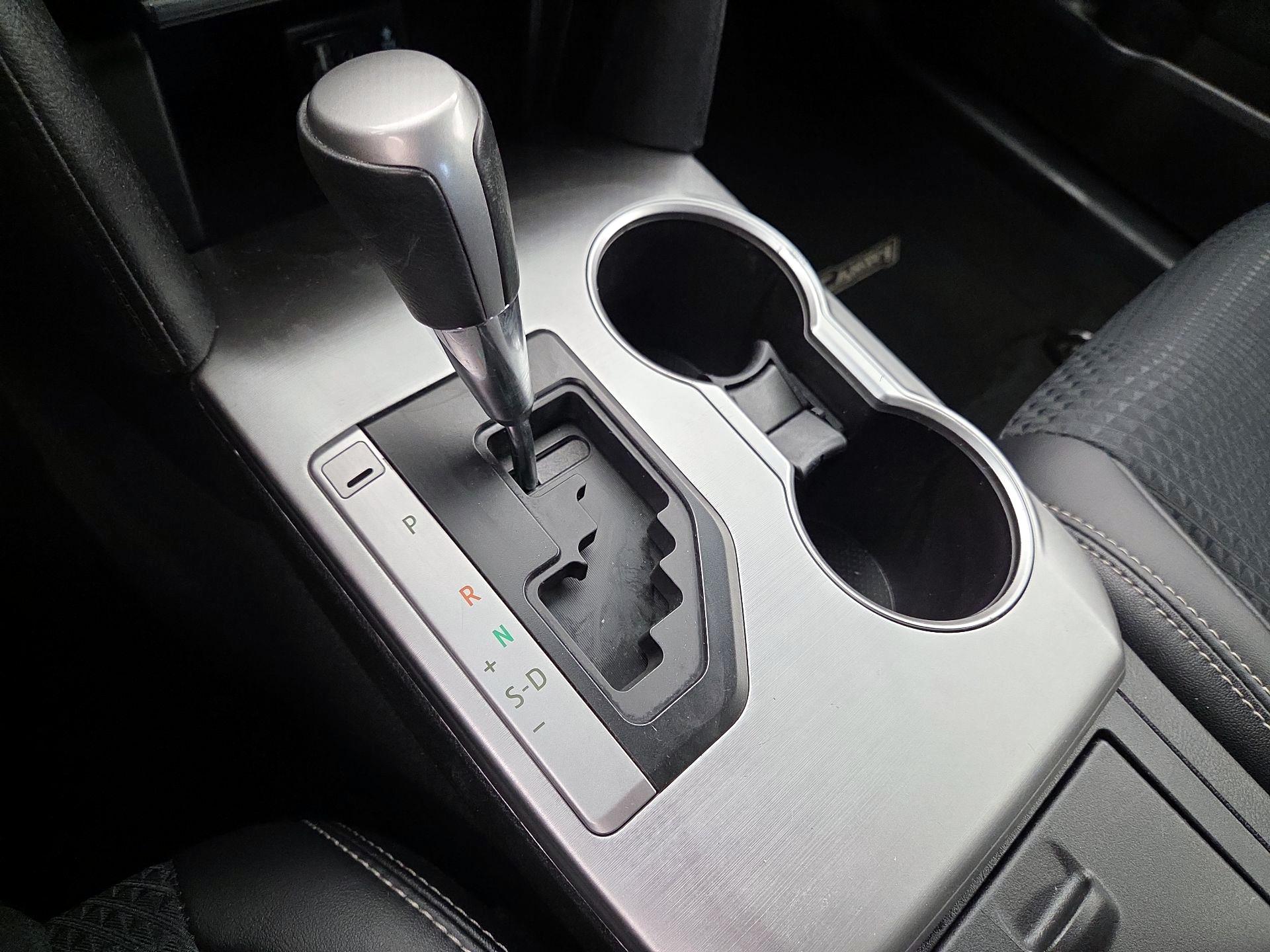 Thumbnail: 2014 Toyota Camry - 16