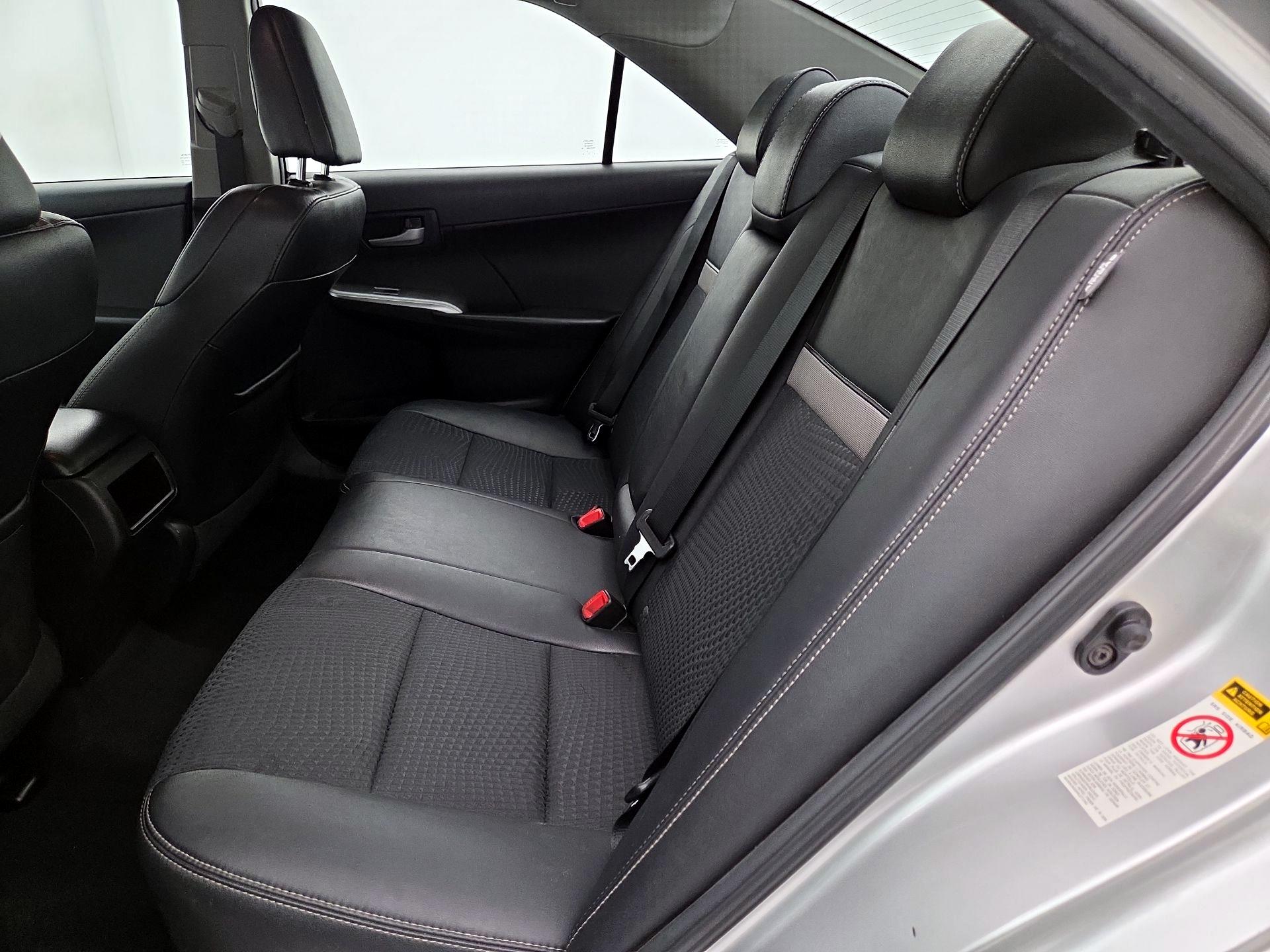 Thumbnail: 2014 Toyota Camry - 18